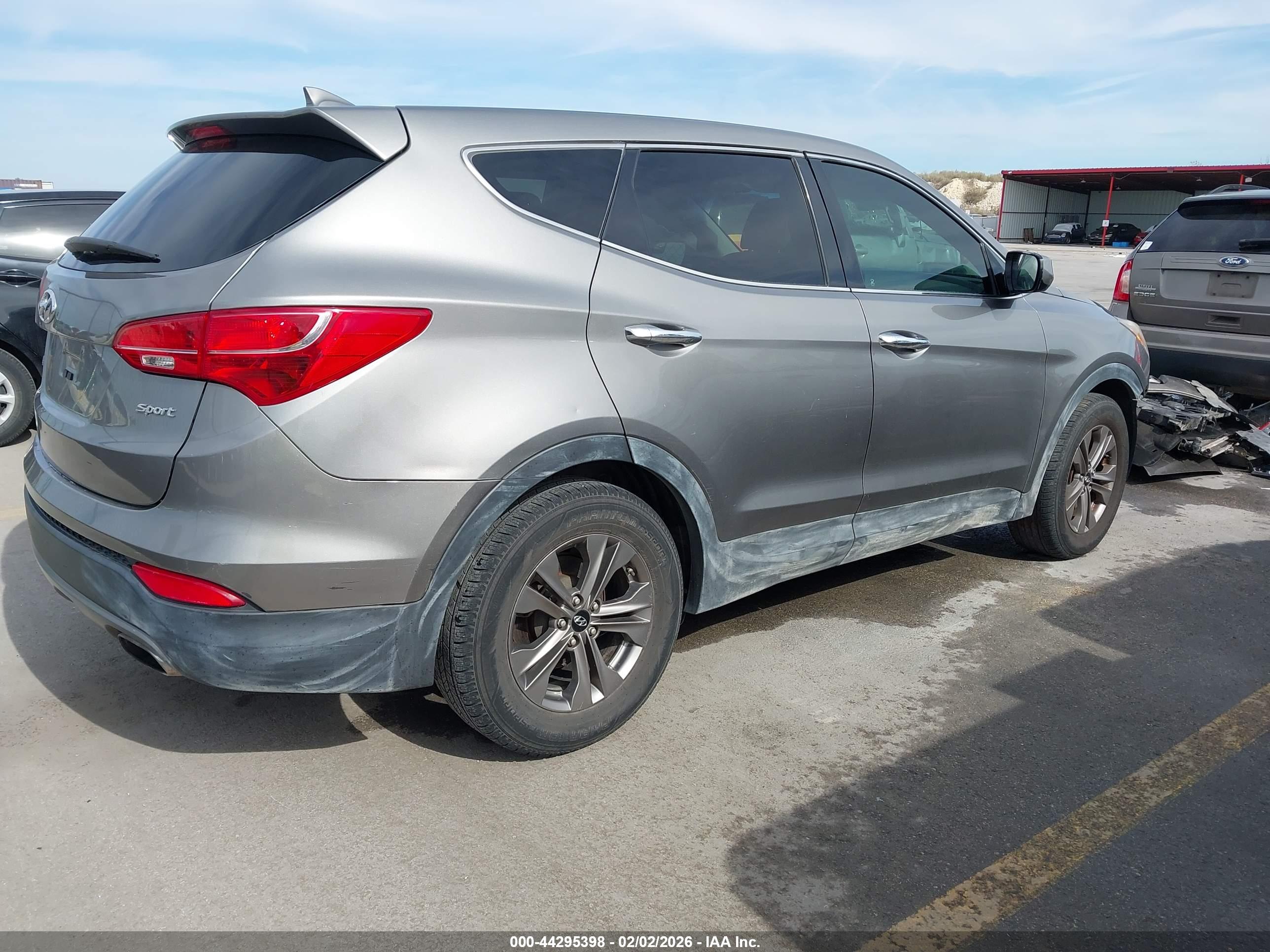 HYUNDAI SANTA image 4
