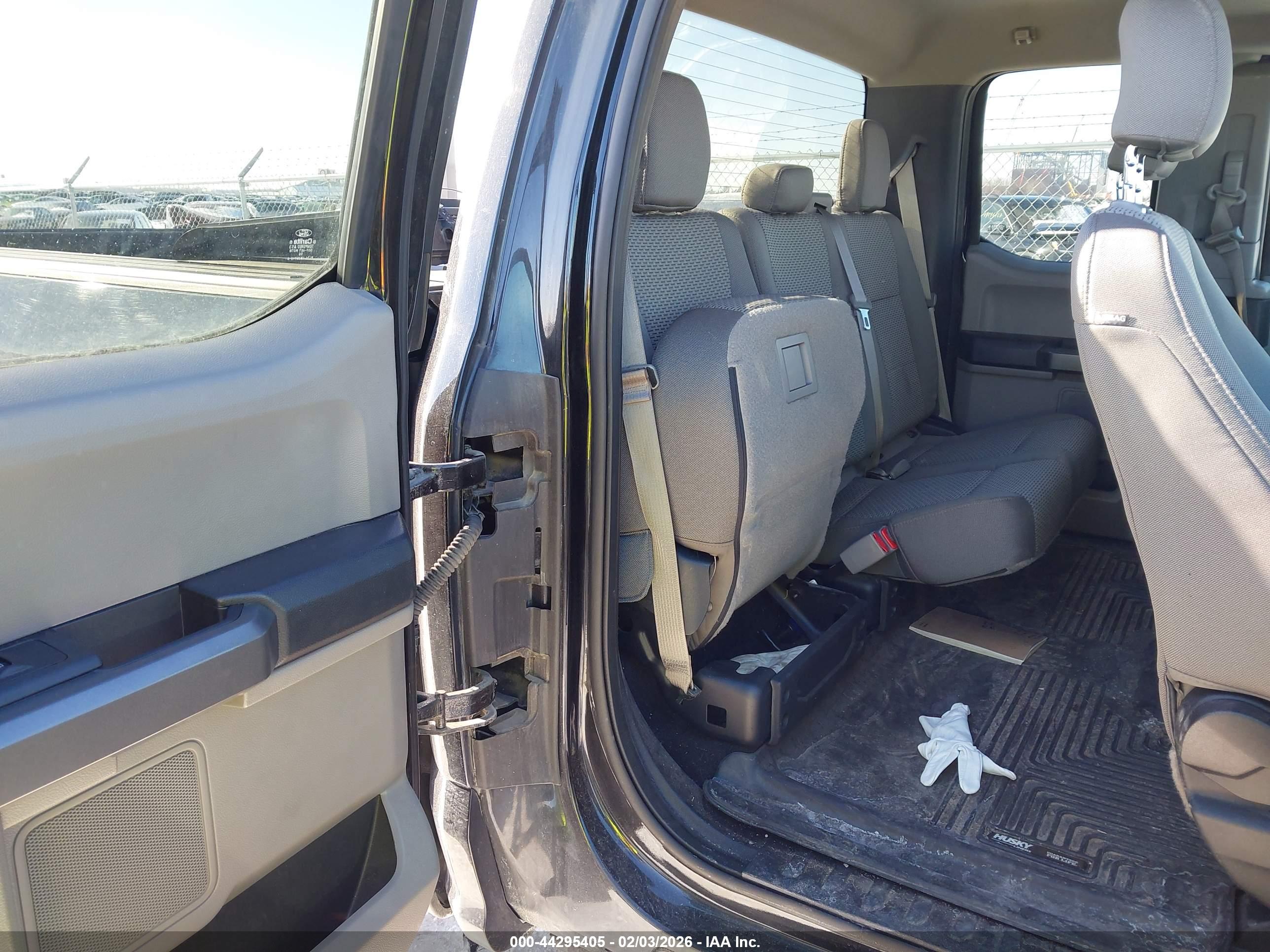 FORD F-150 image 8