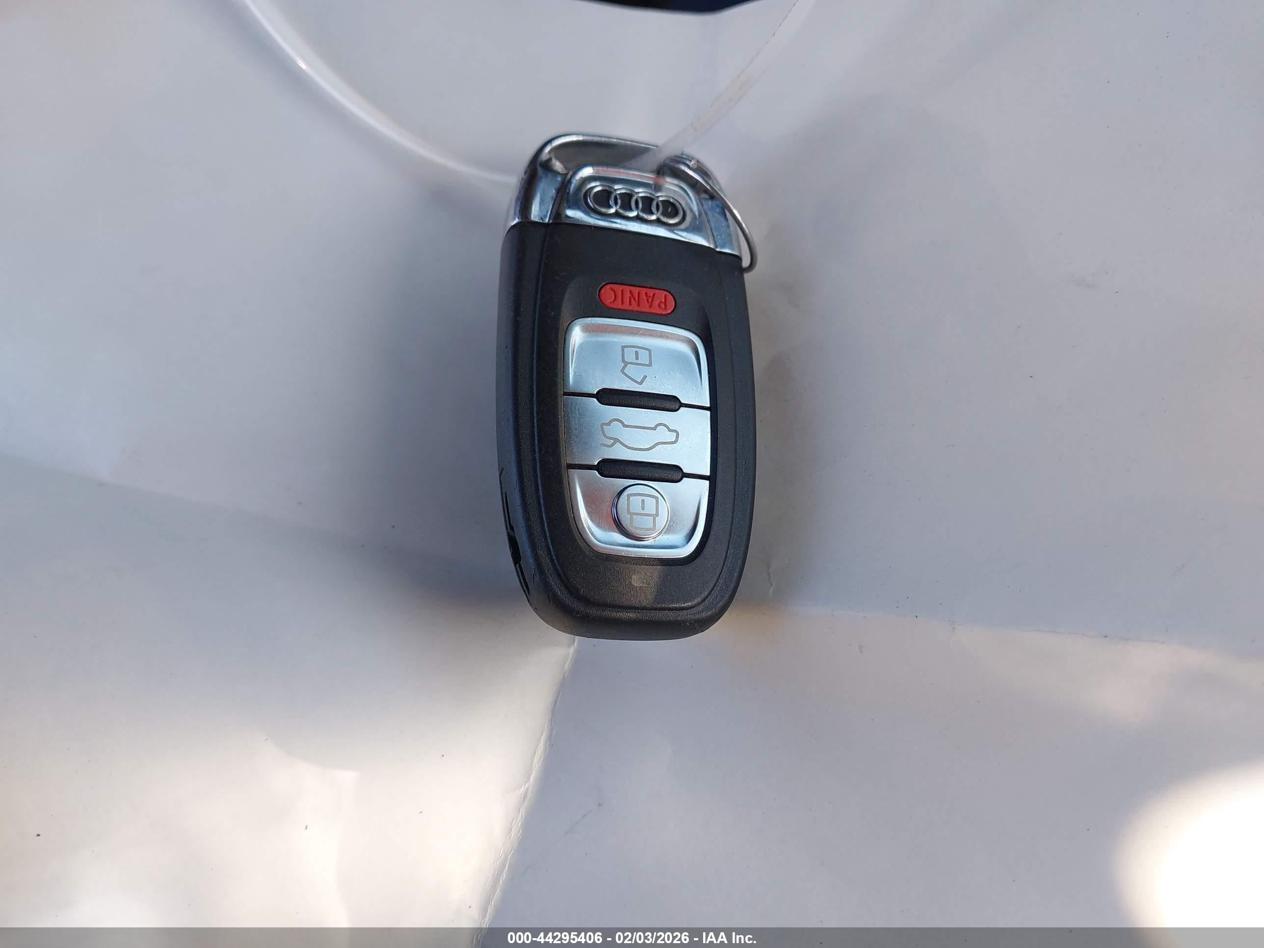 AUDI A4 image 11
