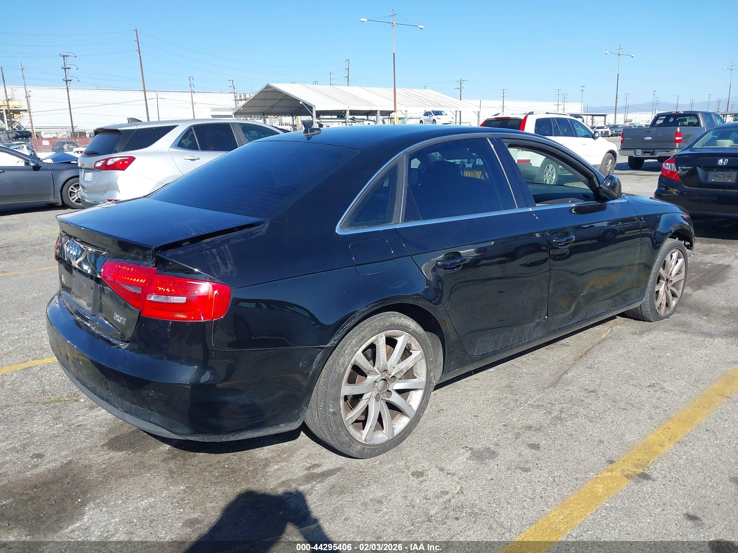 AUDI A4 image 4