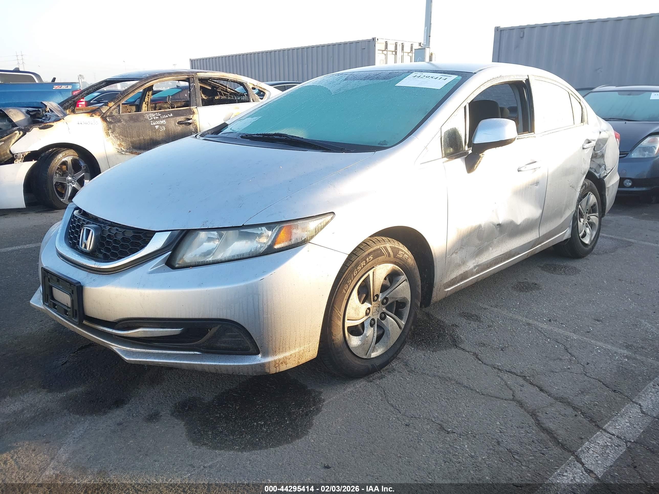 HONDA CIVIC image 2