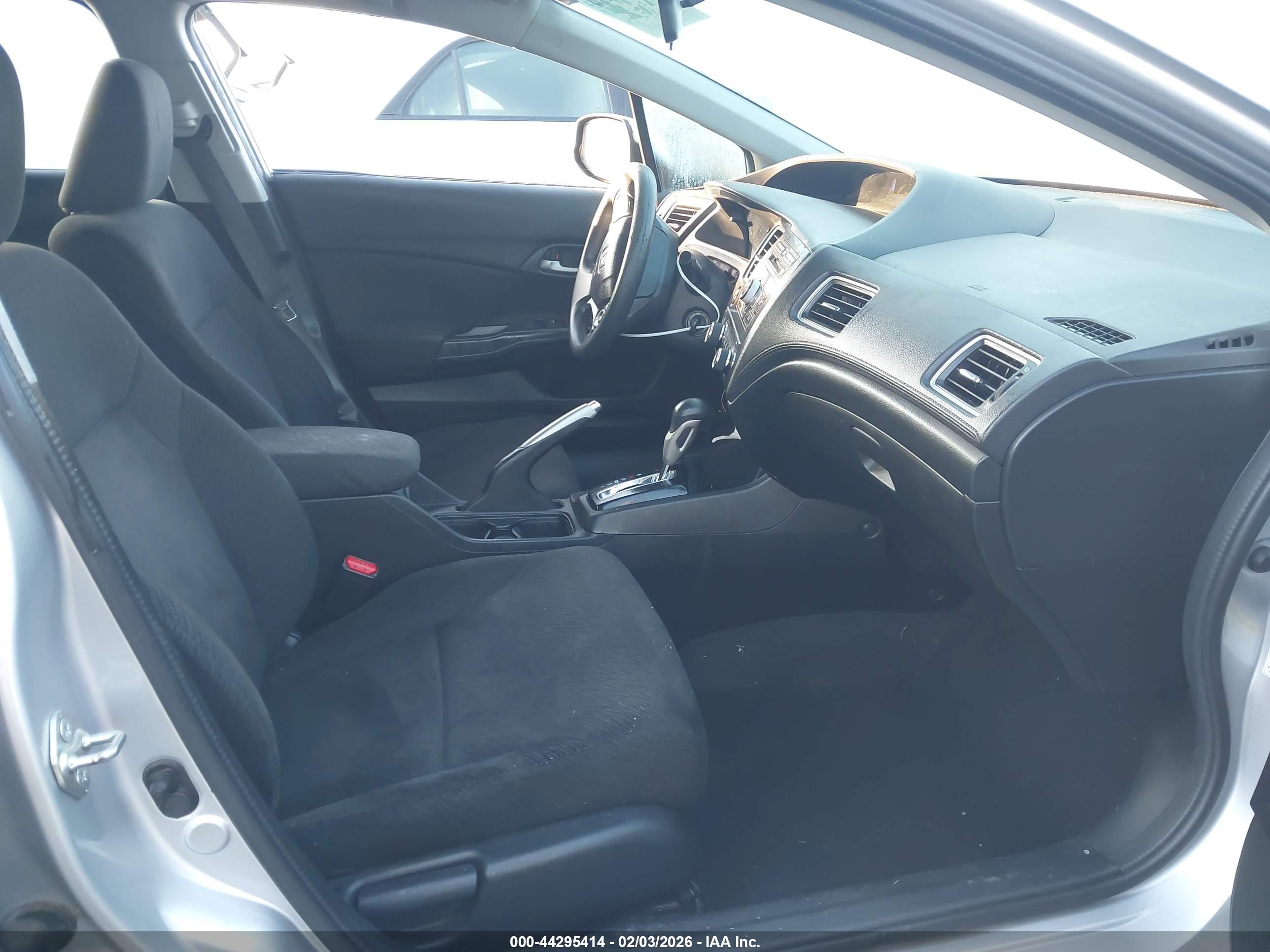 HONDA CIVIC image 5