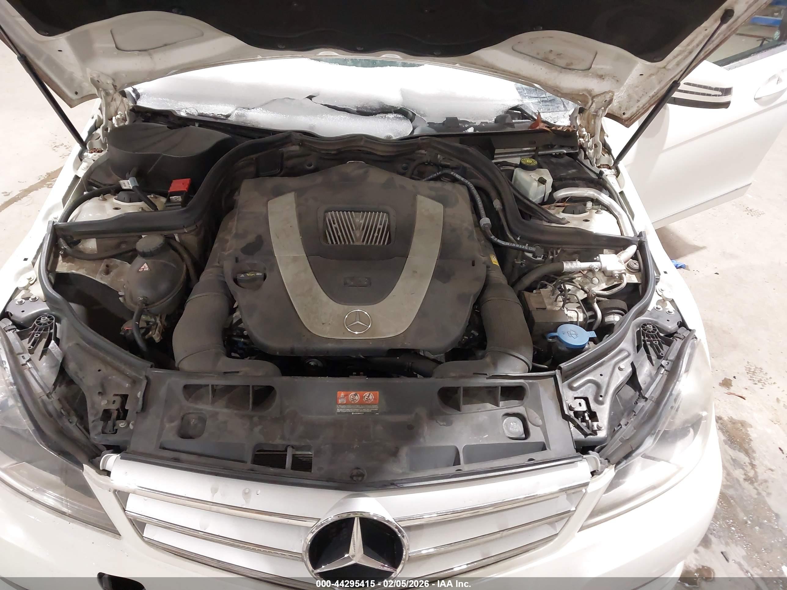 MERCEDES-BENZ C image 10