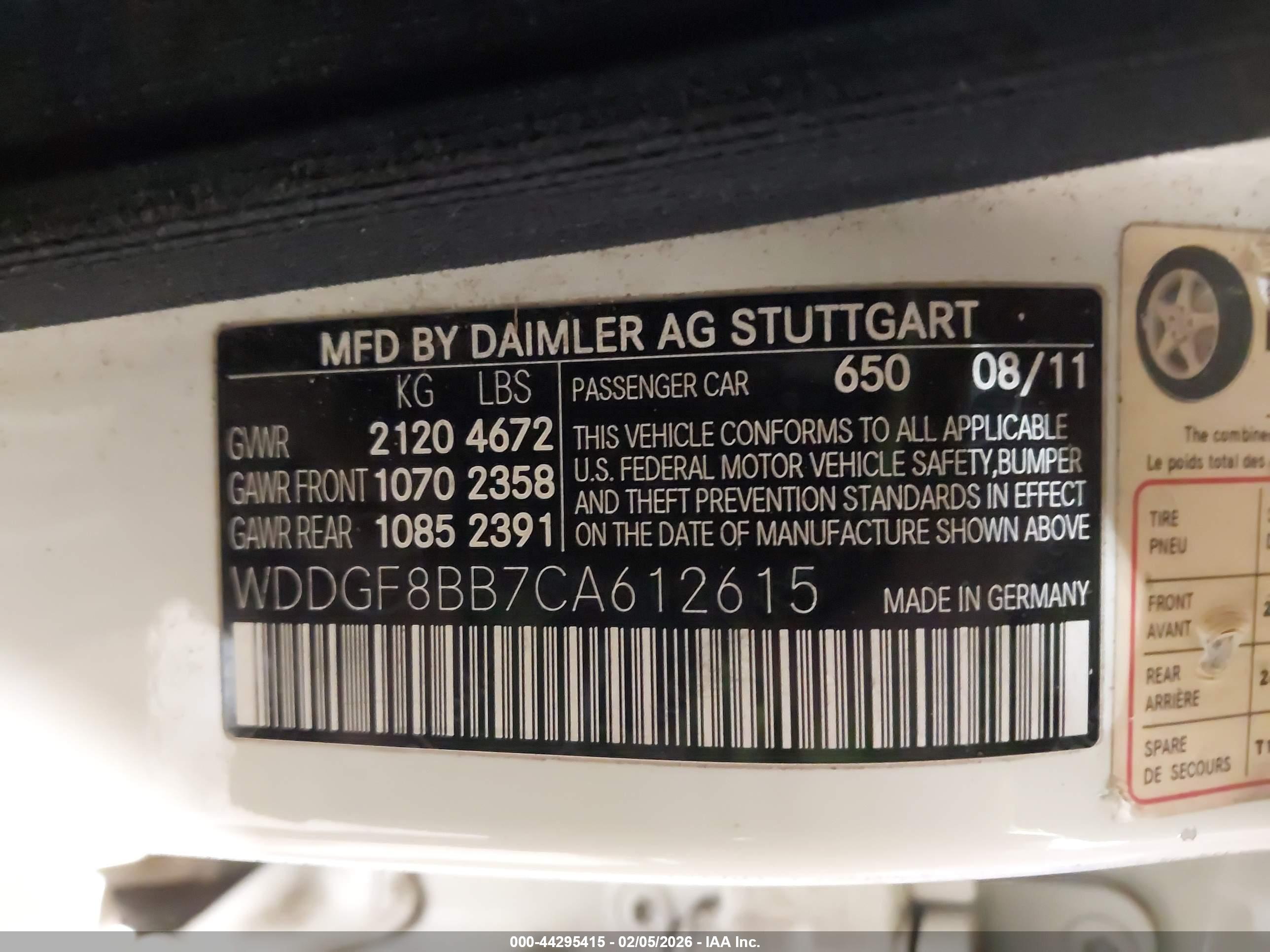 MERCEDES-BENZ C image 9
