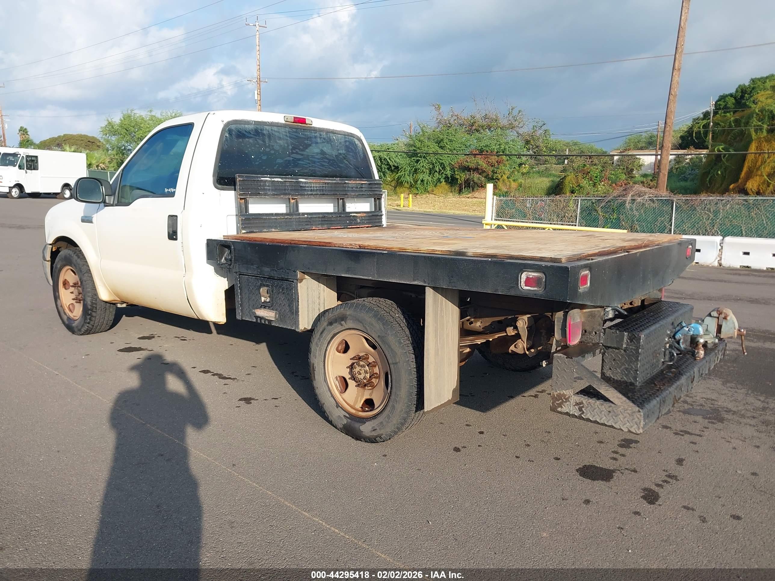 FORD F-350 image 3