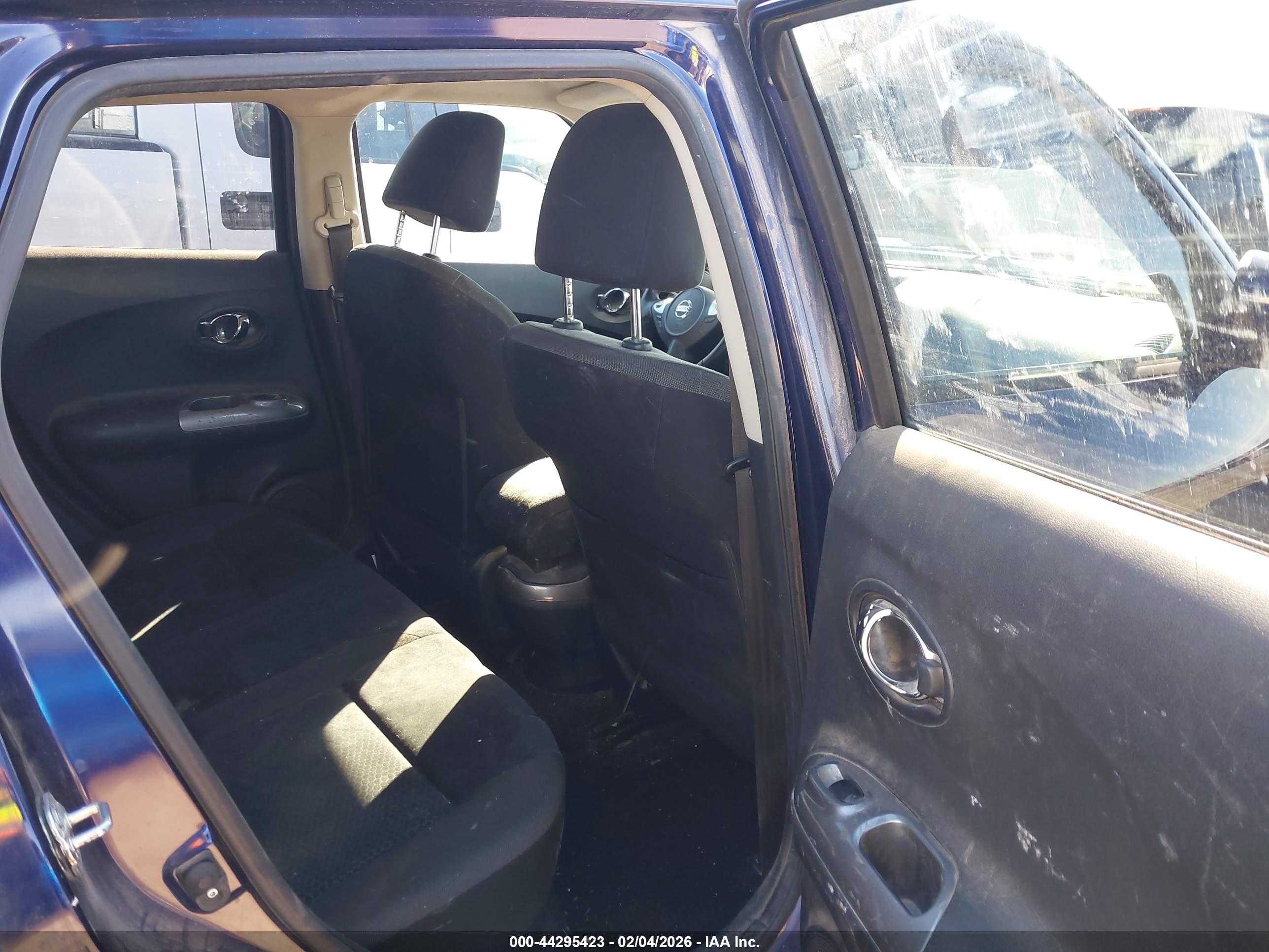 NISSAN JUKE image 8