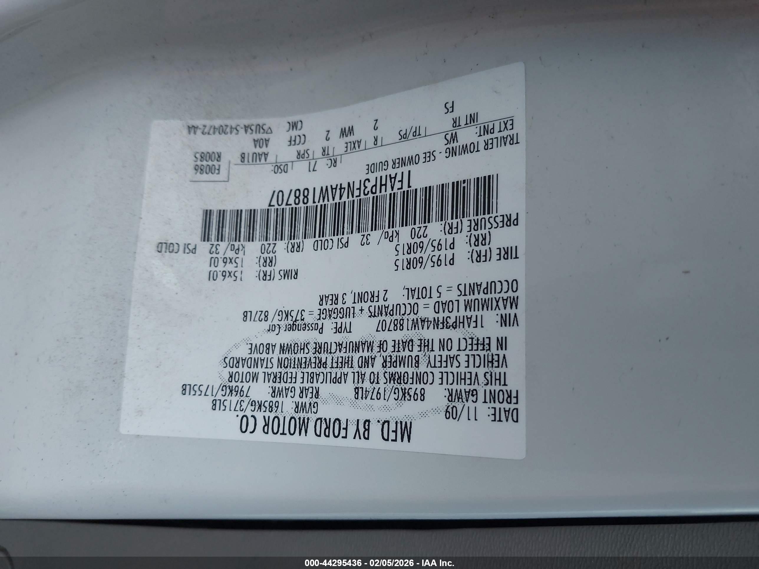 FORD FOCUS image 9