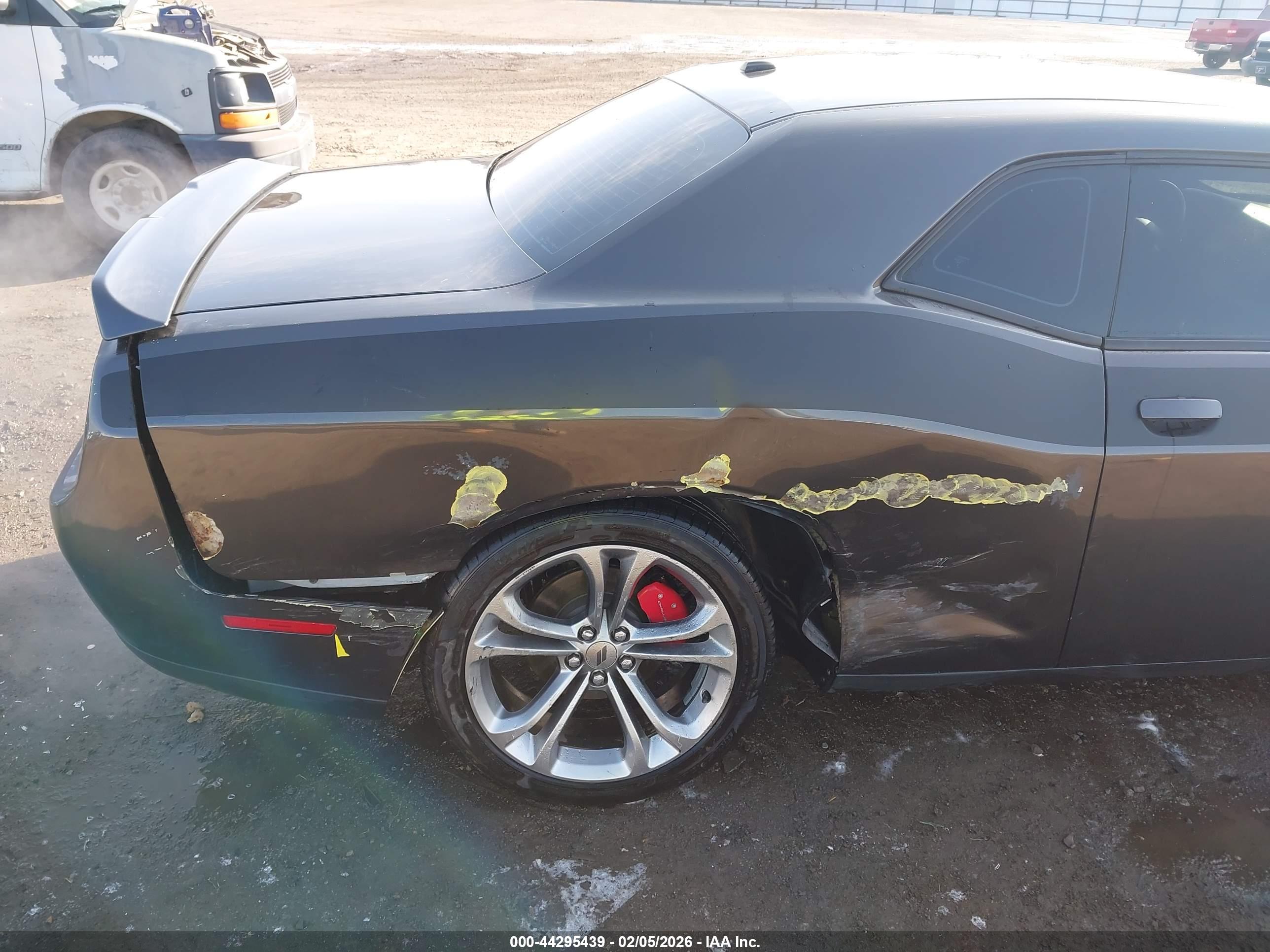DODGE CHALLENGER image 6
