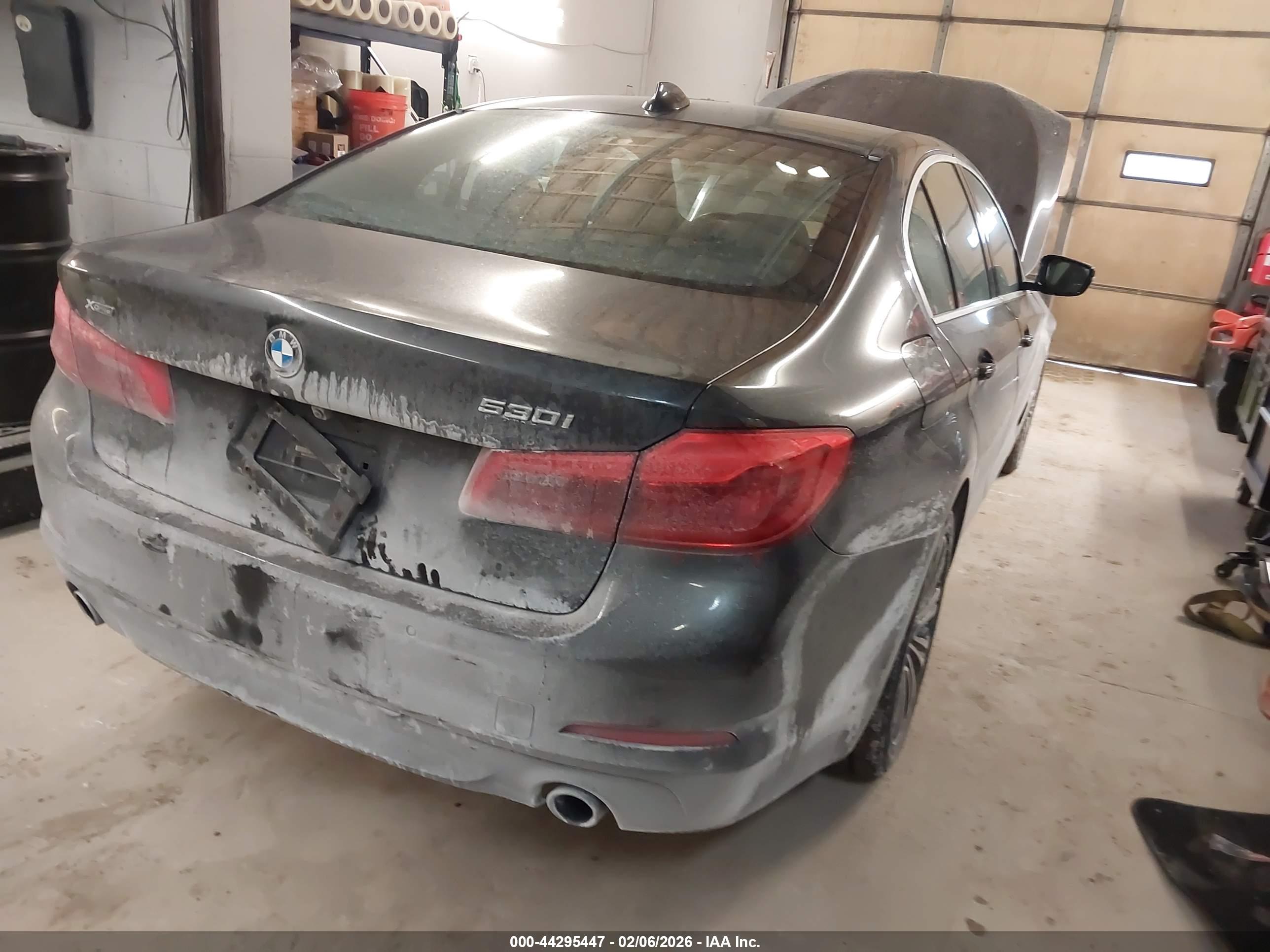 BMW 530I image 4