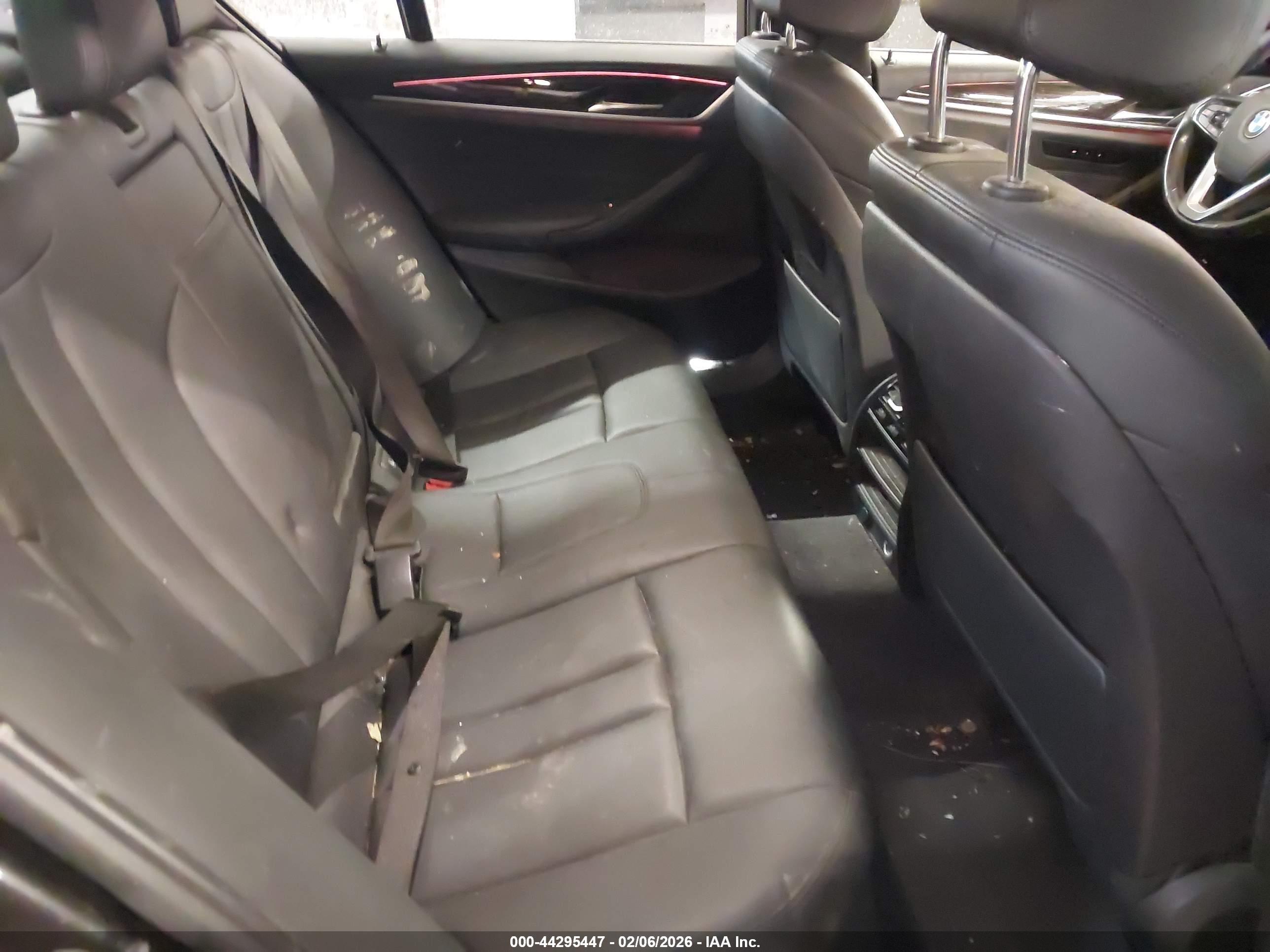 BMW 530I image 8