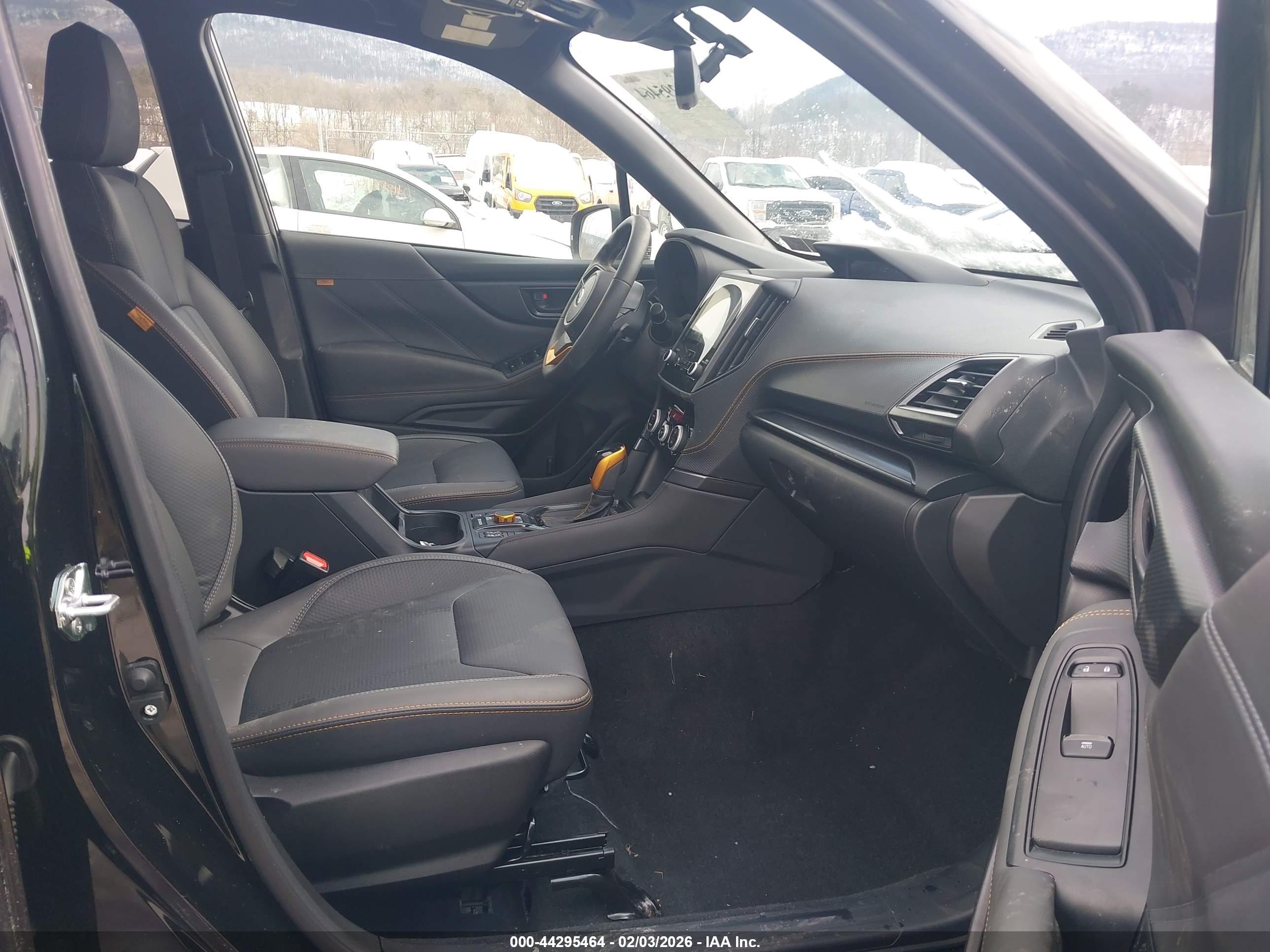 SUBARU FORESTER image 5