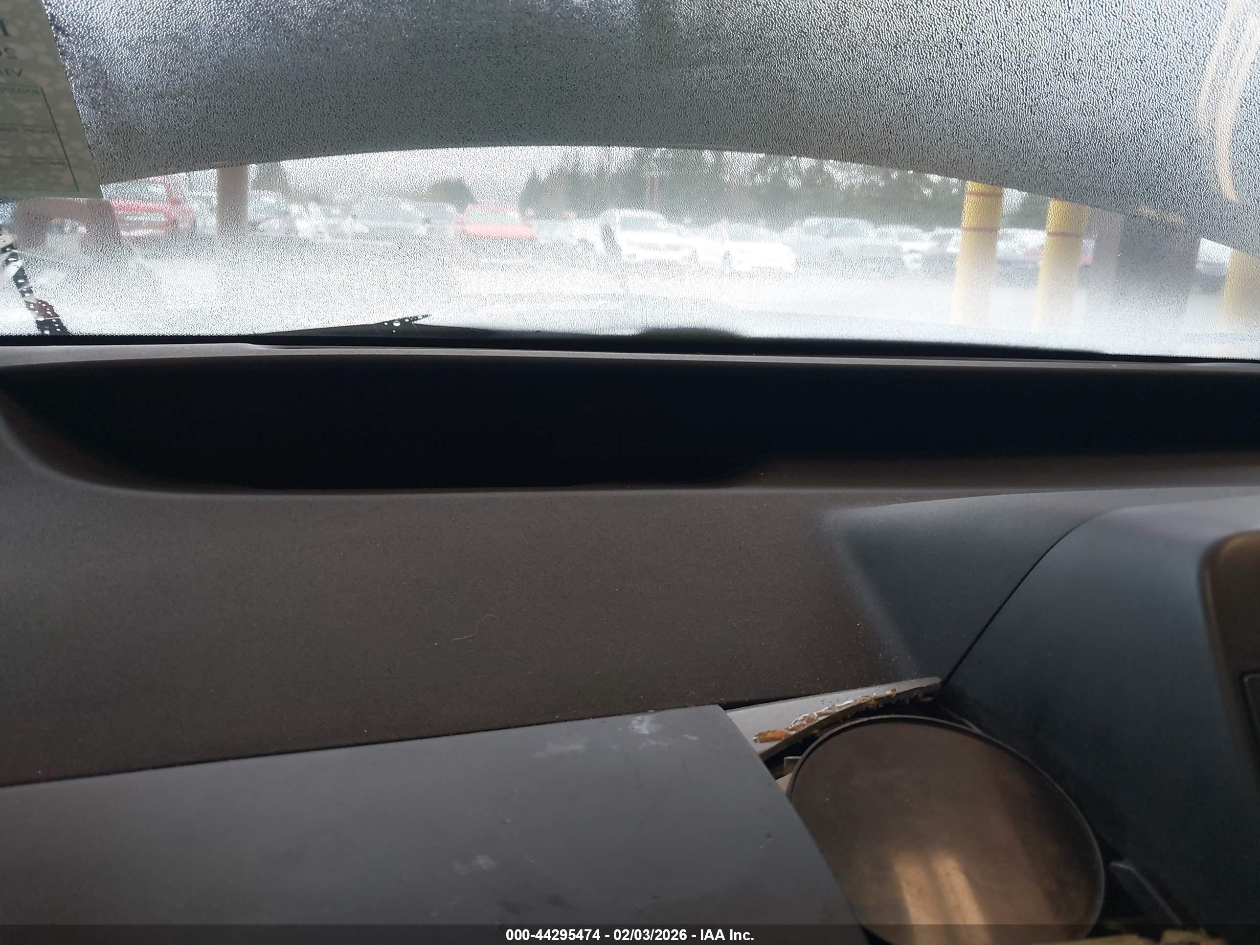 TOYOTA PRIUS image 7
