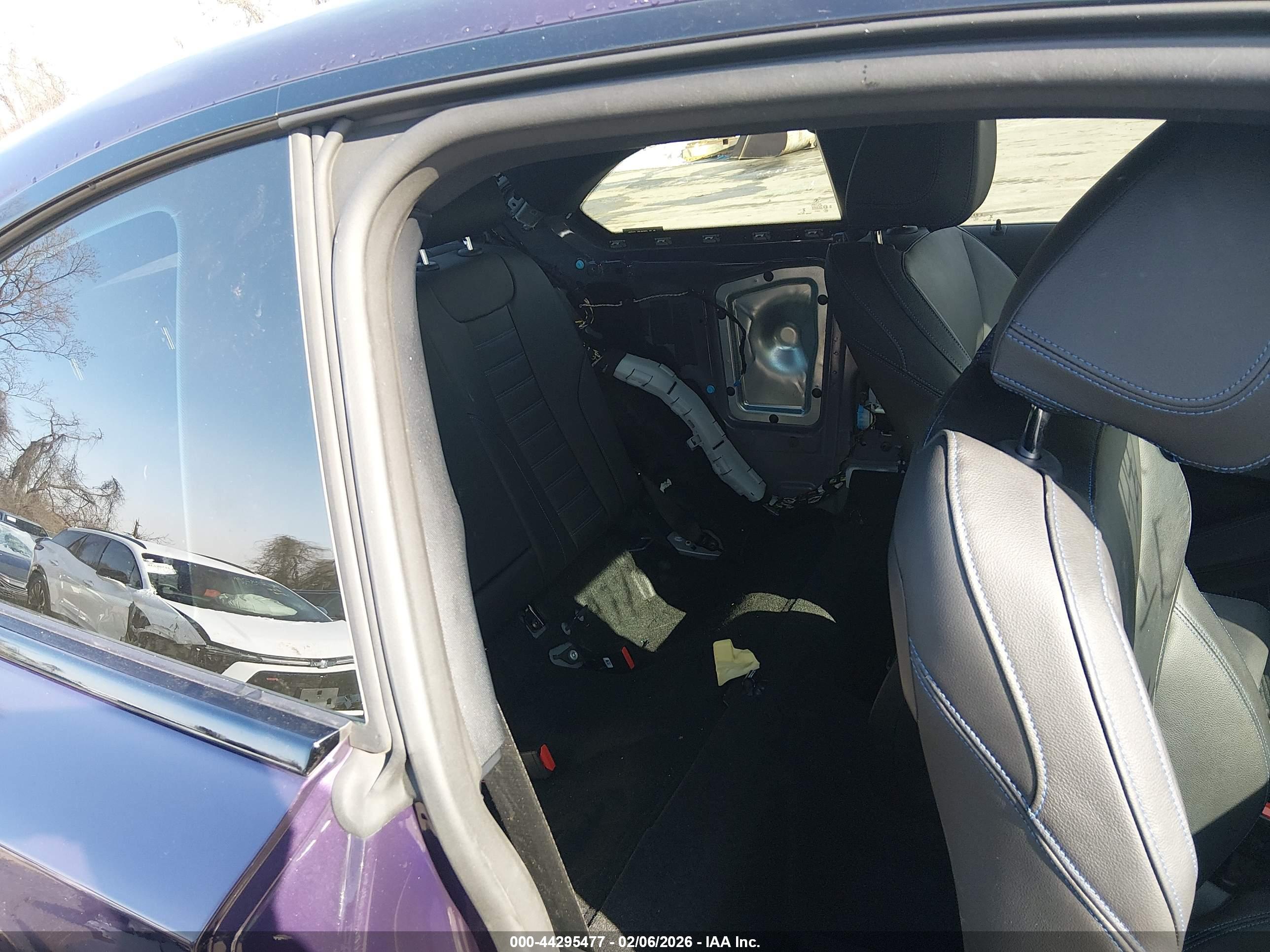 BMW M240 image 8