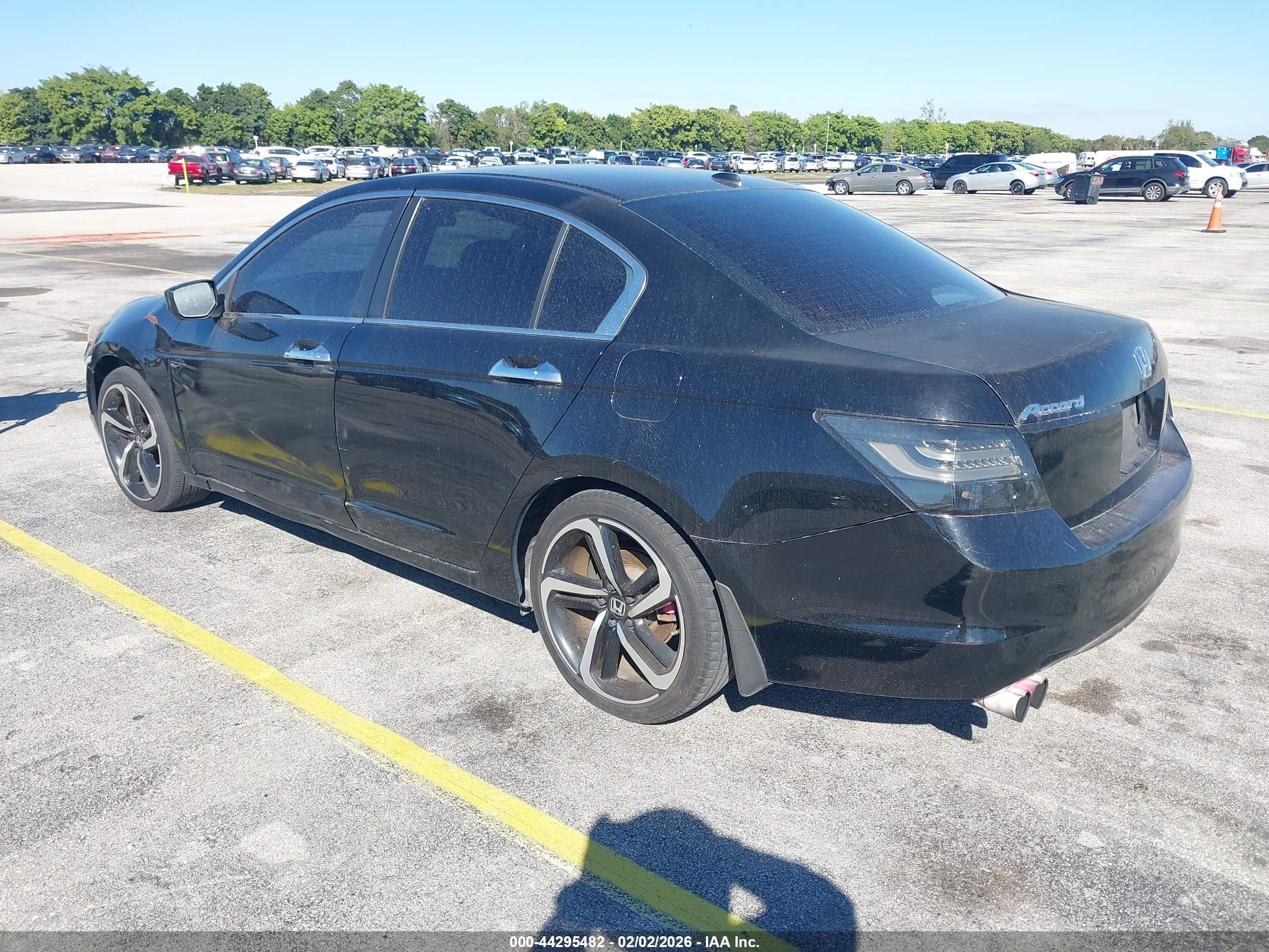HONDA ACCORD image 3