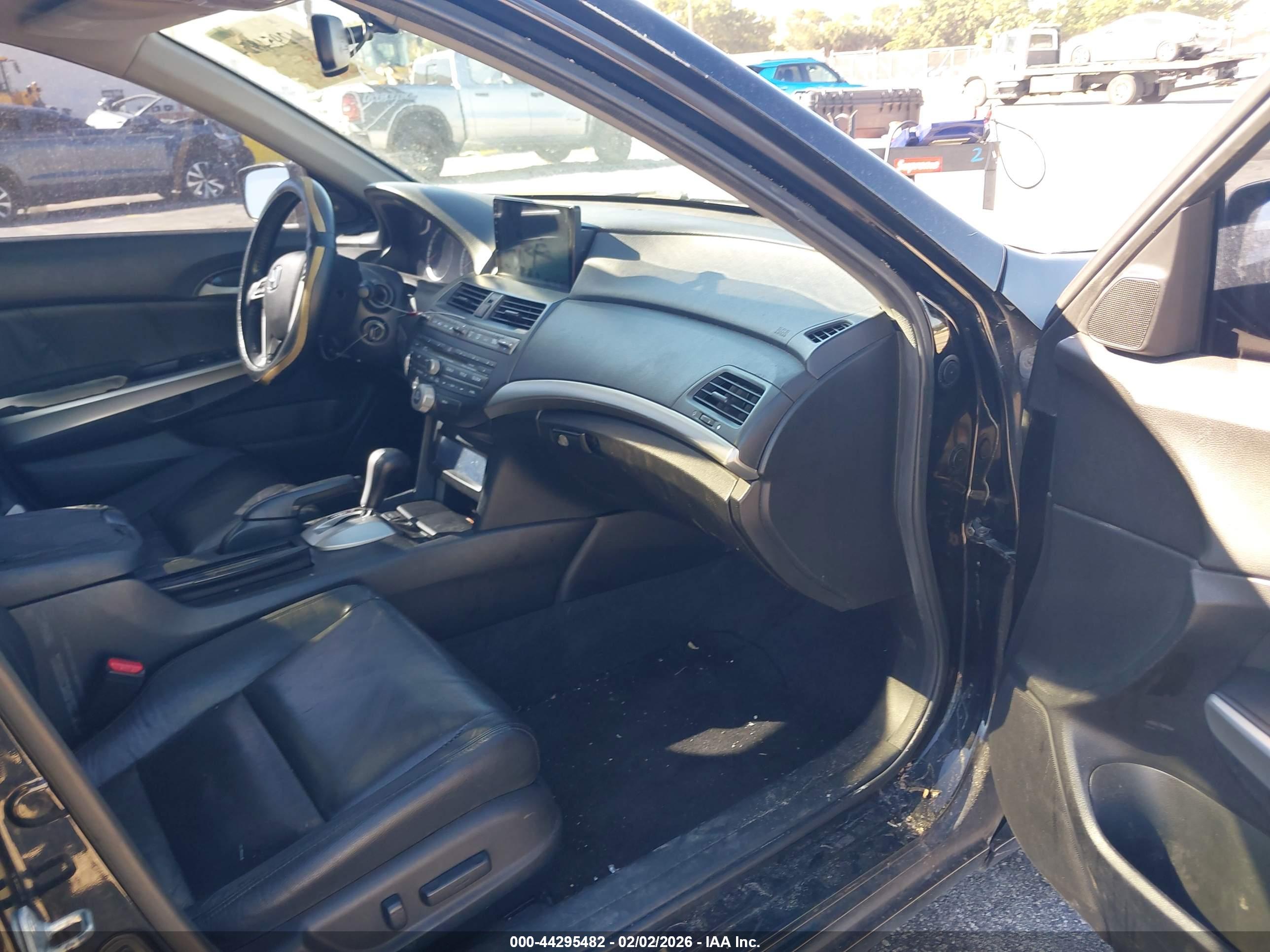HONDA ACCORD image 5