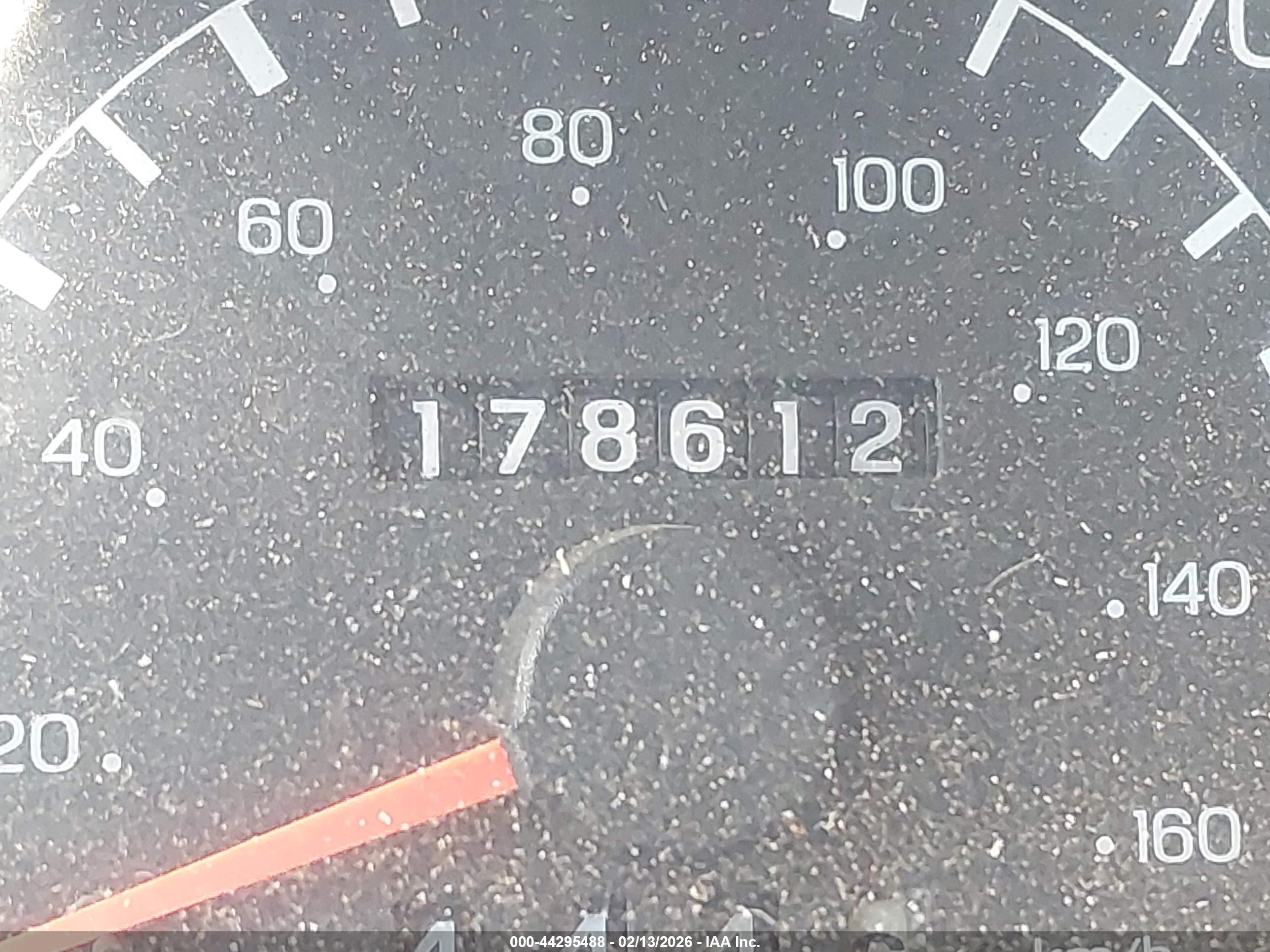 FORD F-650 image 6