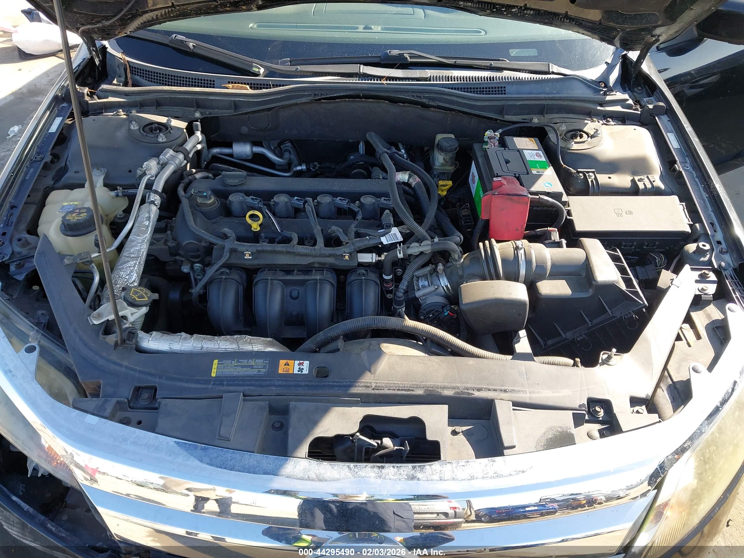 FORD FUSION image 10