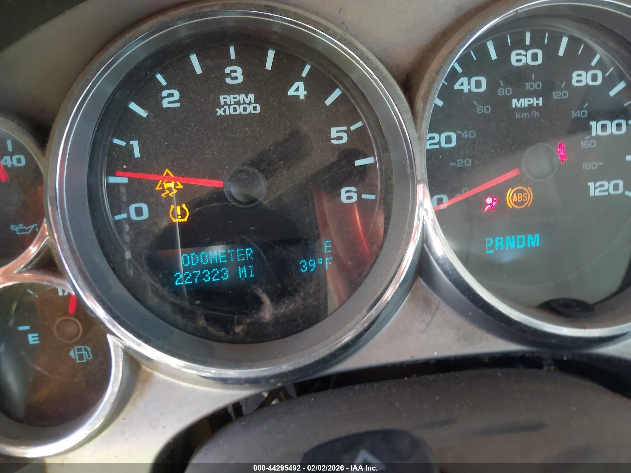 CHEVROLET SILVERADO image 7