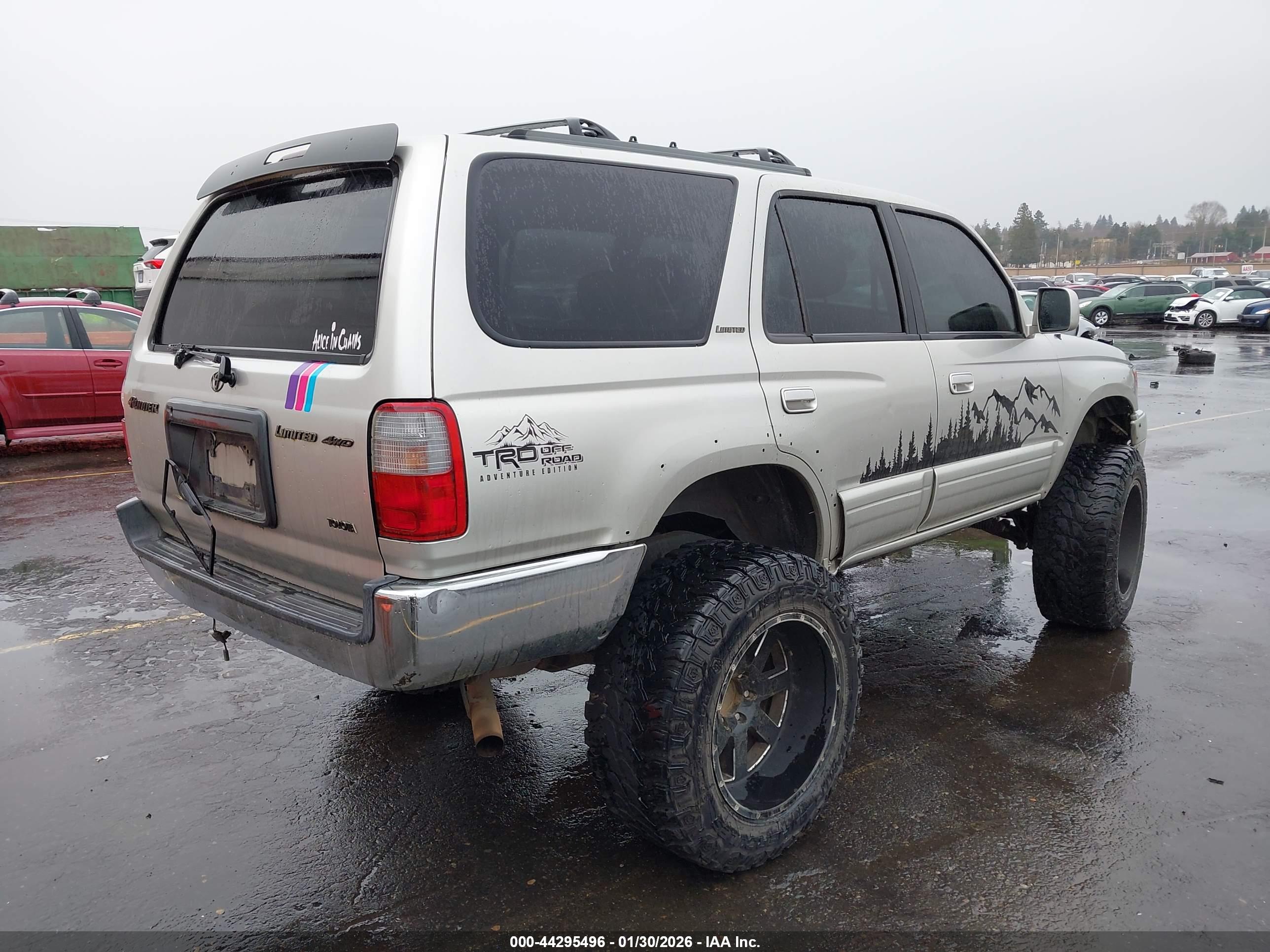 TOYOTA 4RUNNER image 4
