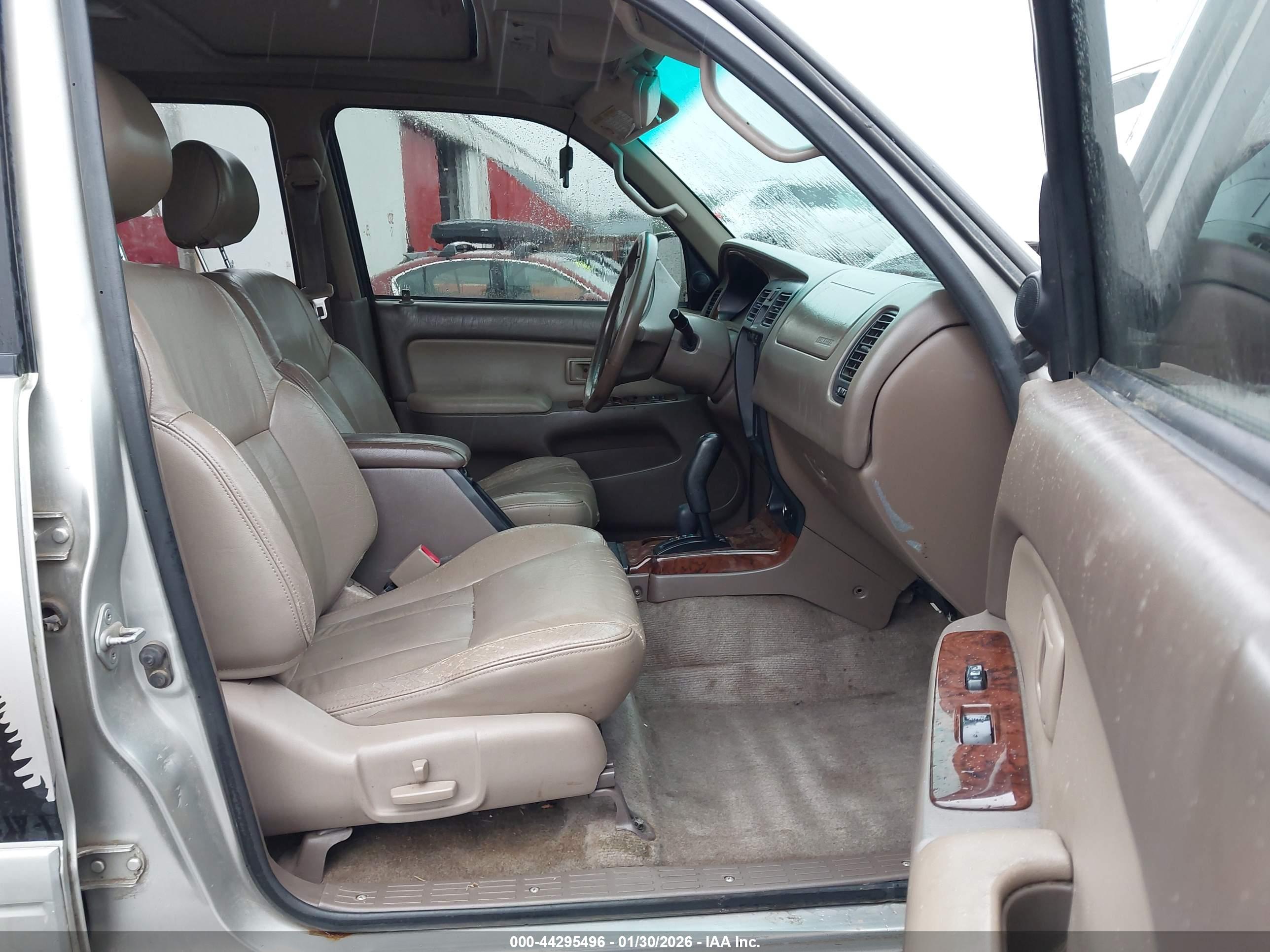 TOYOTA 4RUNNER image 5