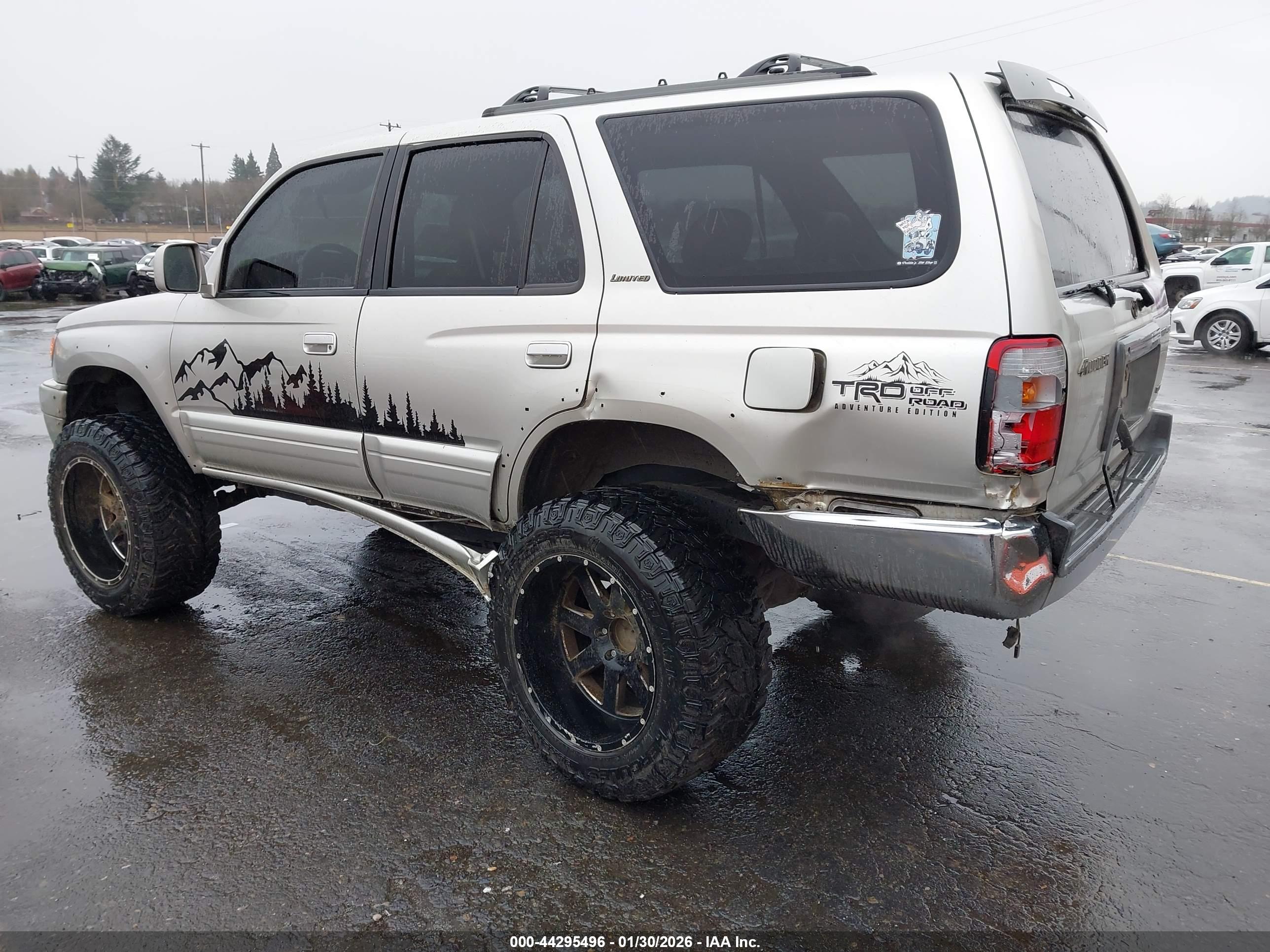 TOYOTA 4RUNNER image 6