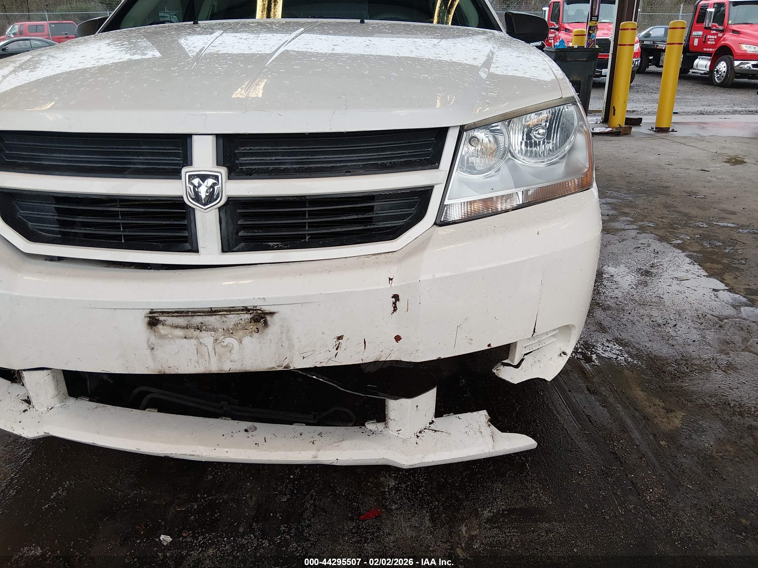 DODGE AVENGER image 6