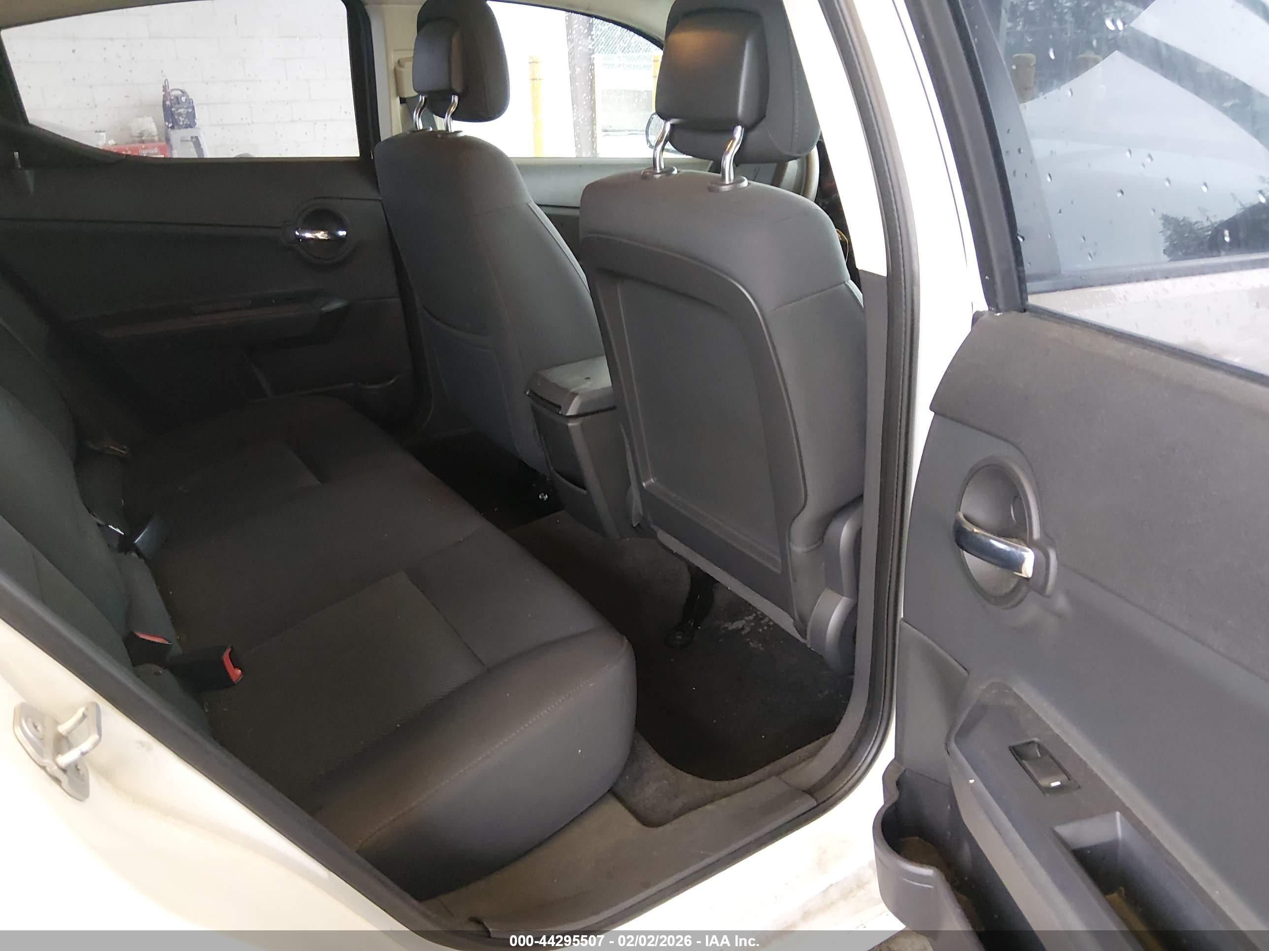 DODGE AVENGER image 8