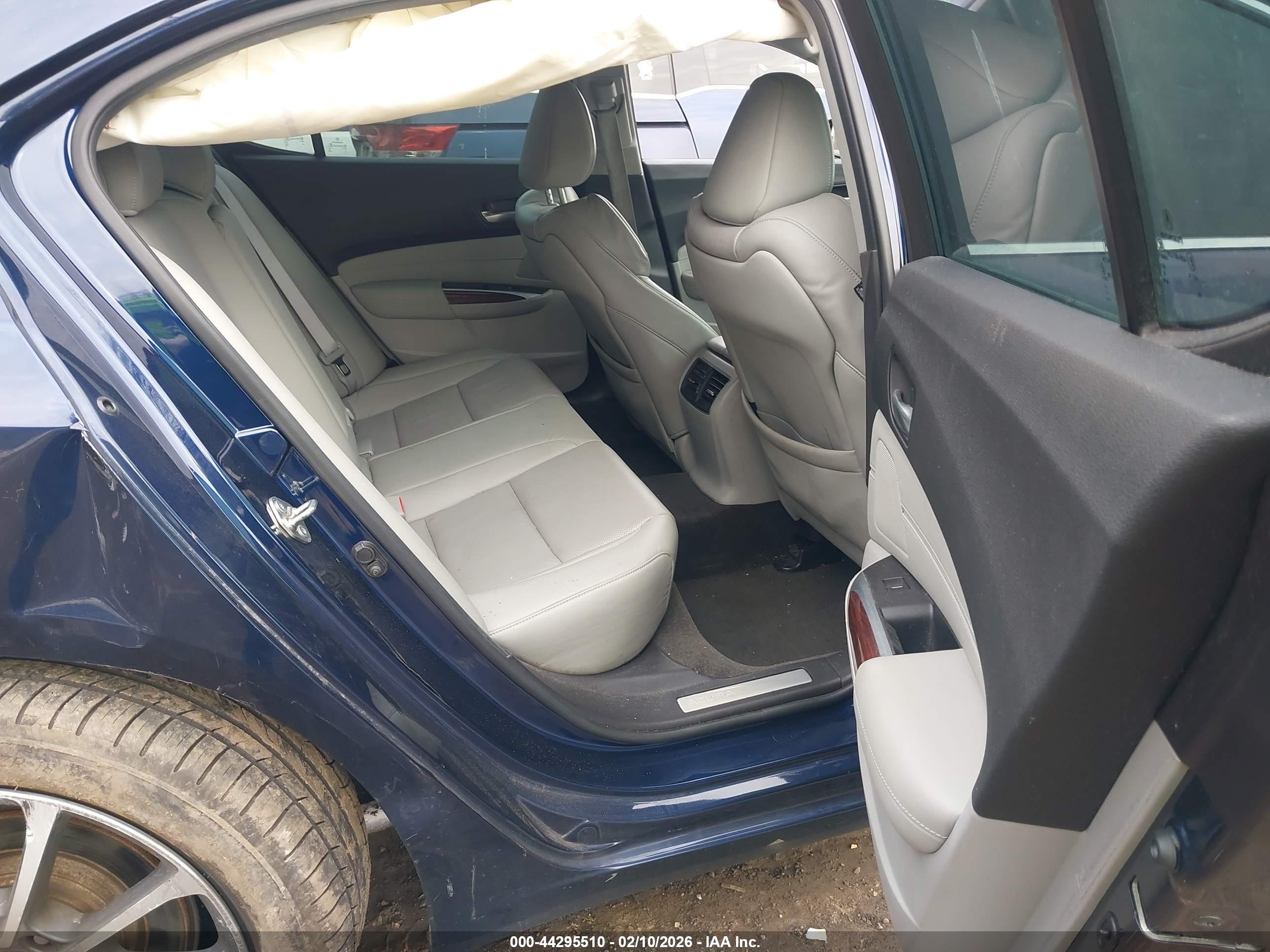 ACURA TLX image 8