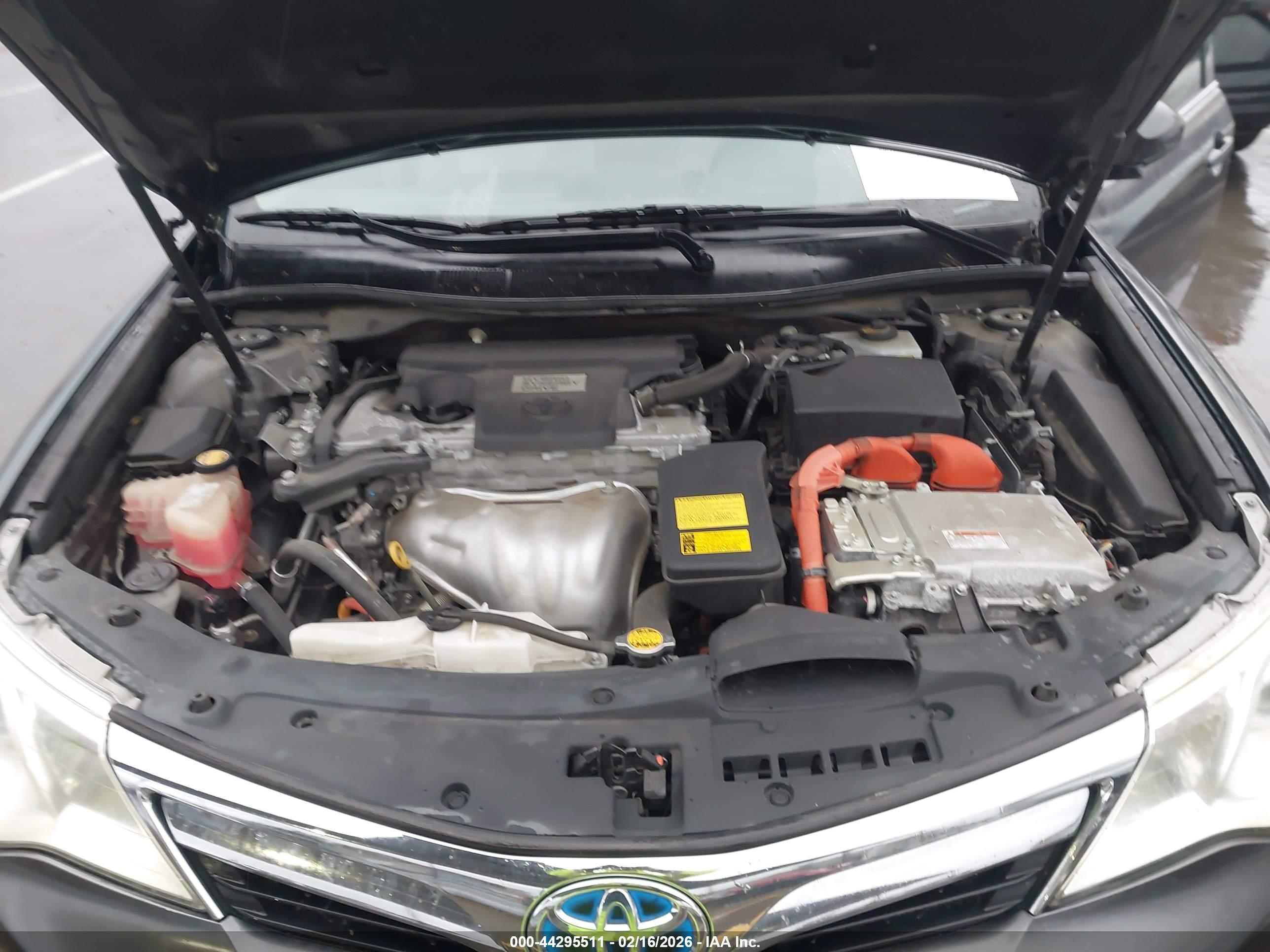 TOYOTA CAMRY image 10