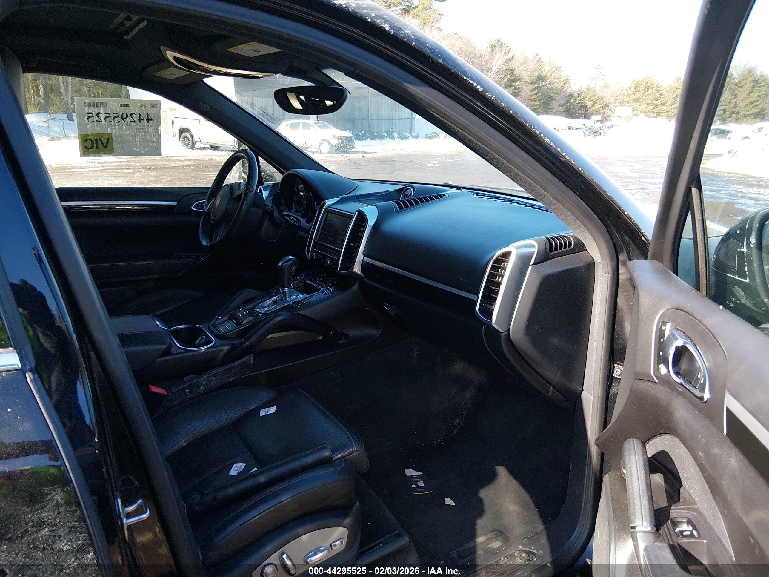 PORSCHE CAYENNE image 5