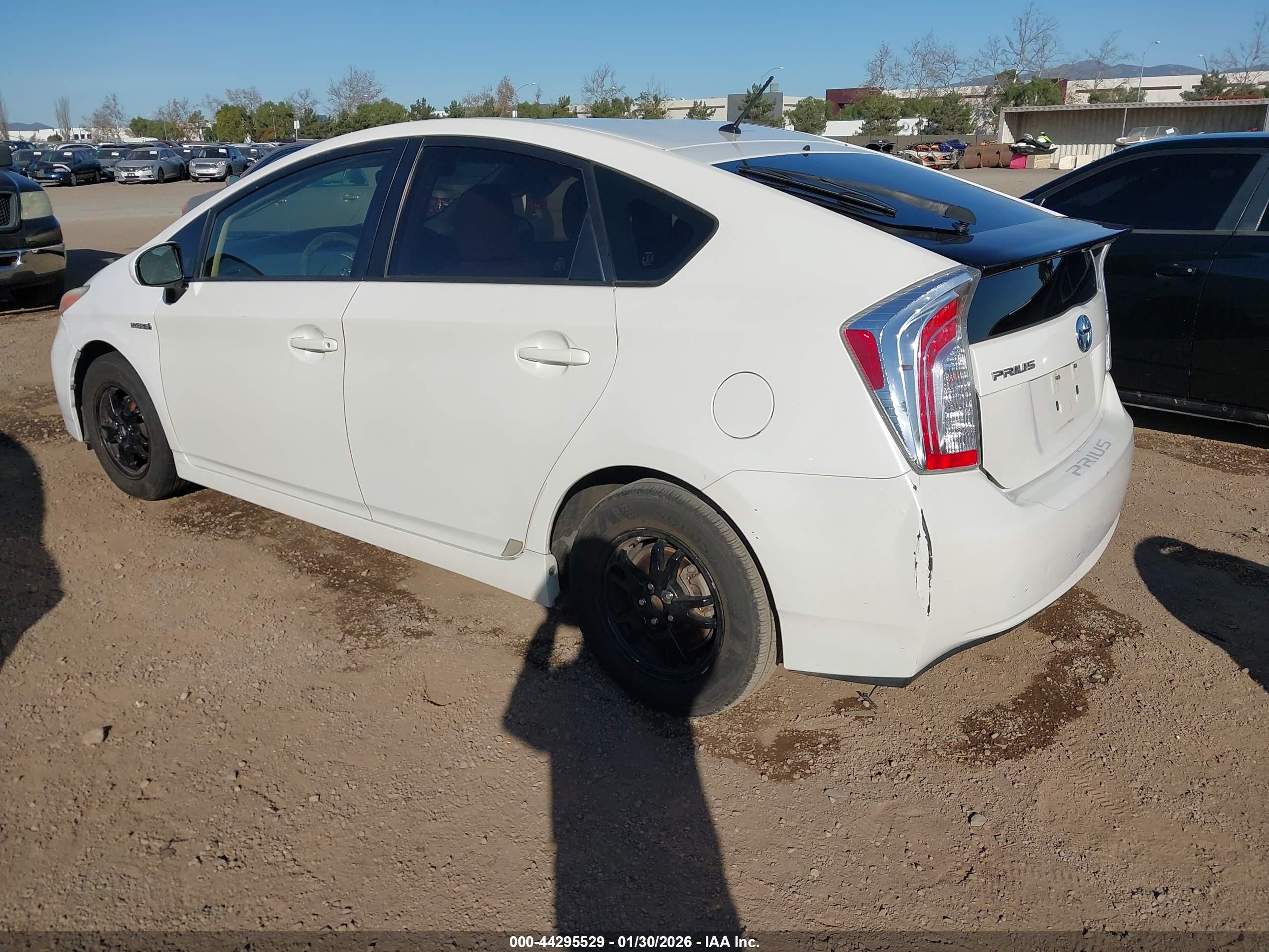 TOYOTA PRIUS image 3