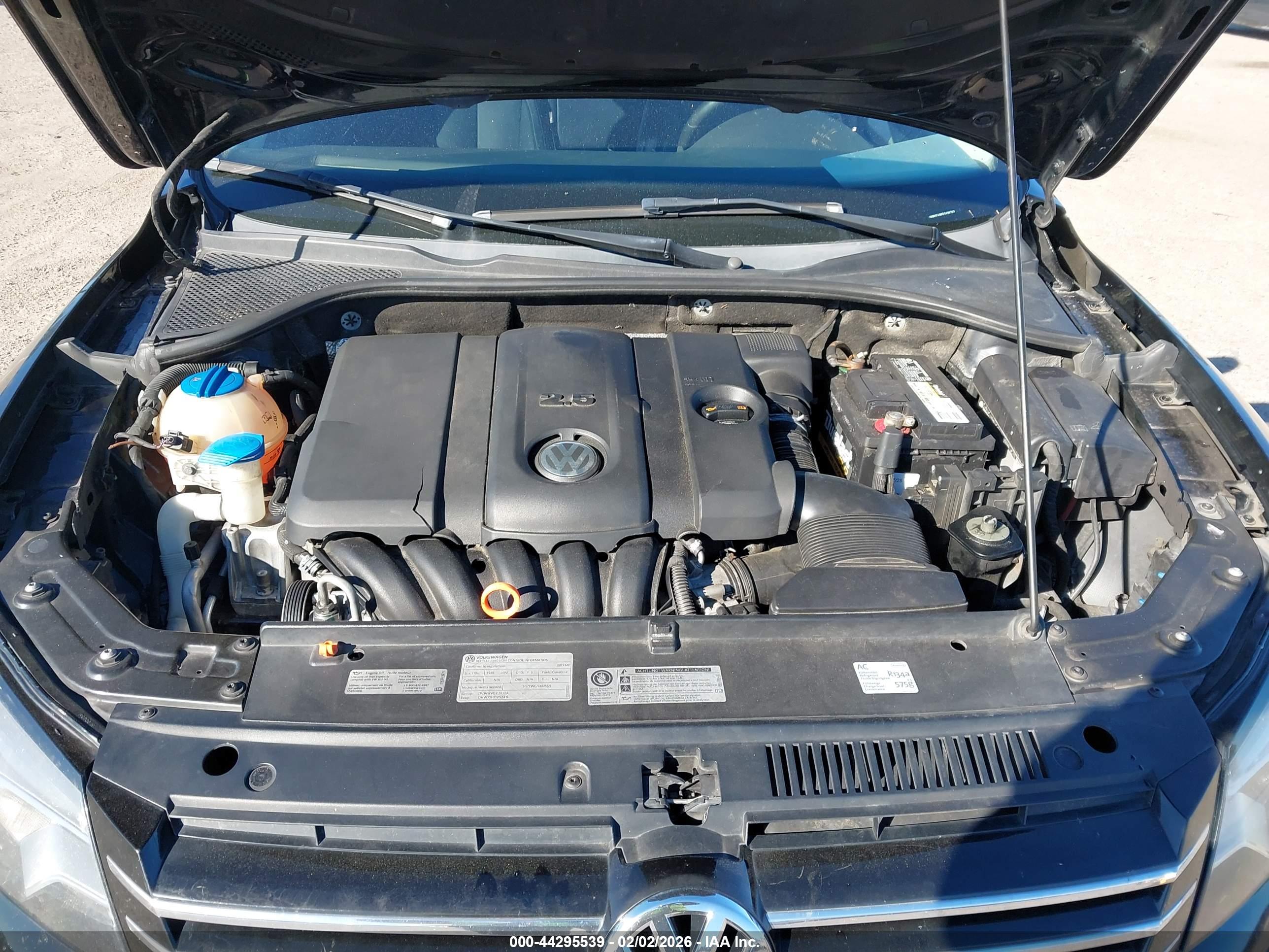 VOLKSWAGEN PASSAT image 10
