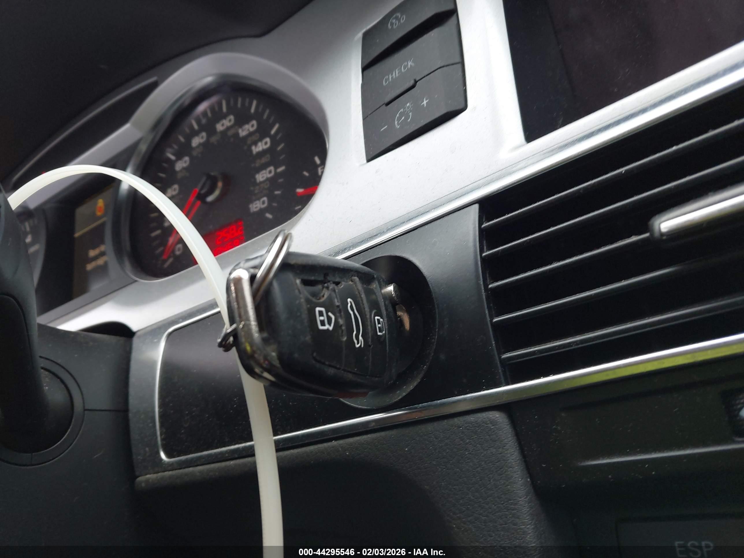 AUDI A6 image 11