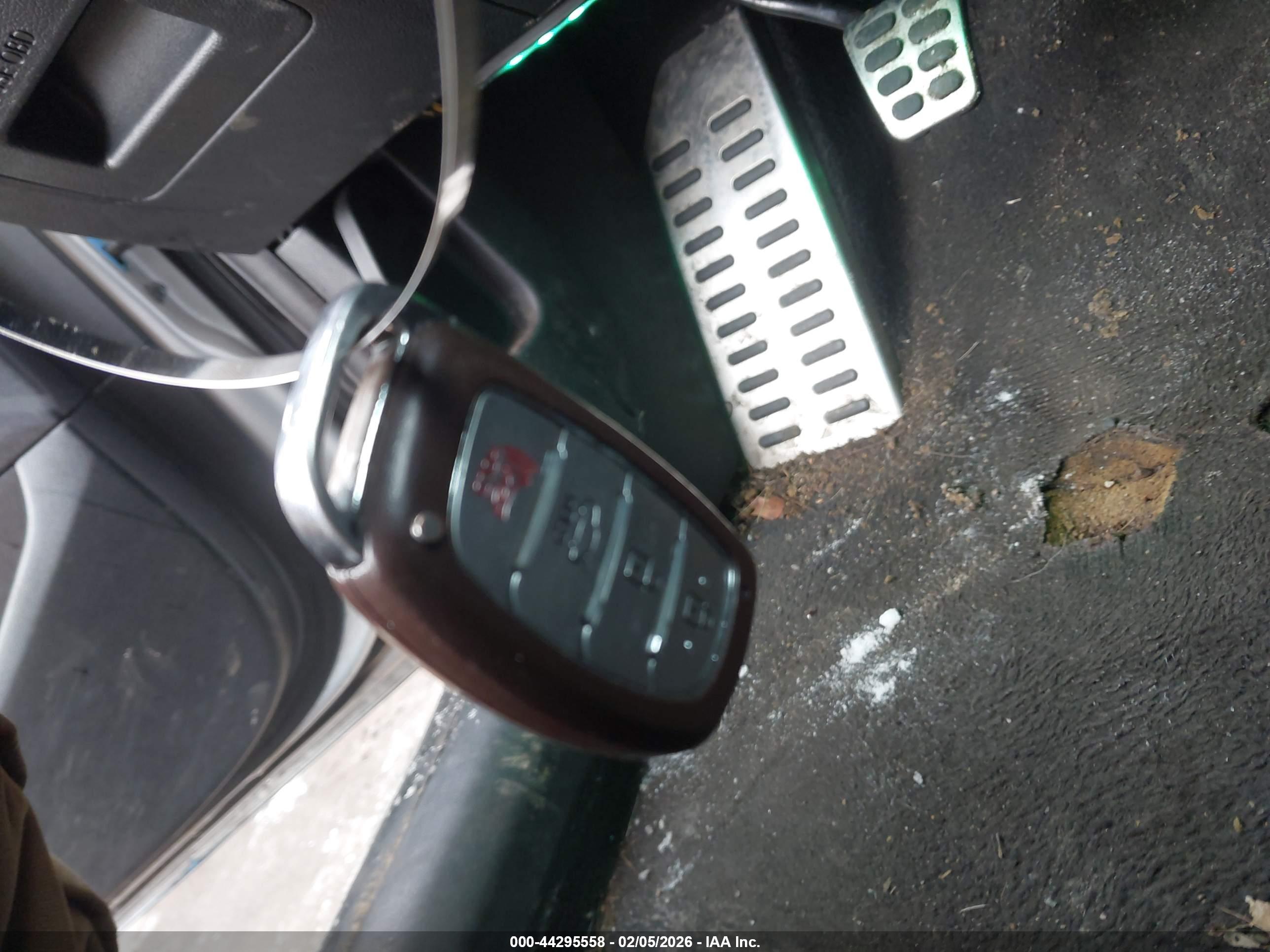 HYUNDAI ELANTRA image 11