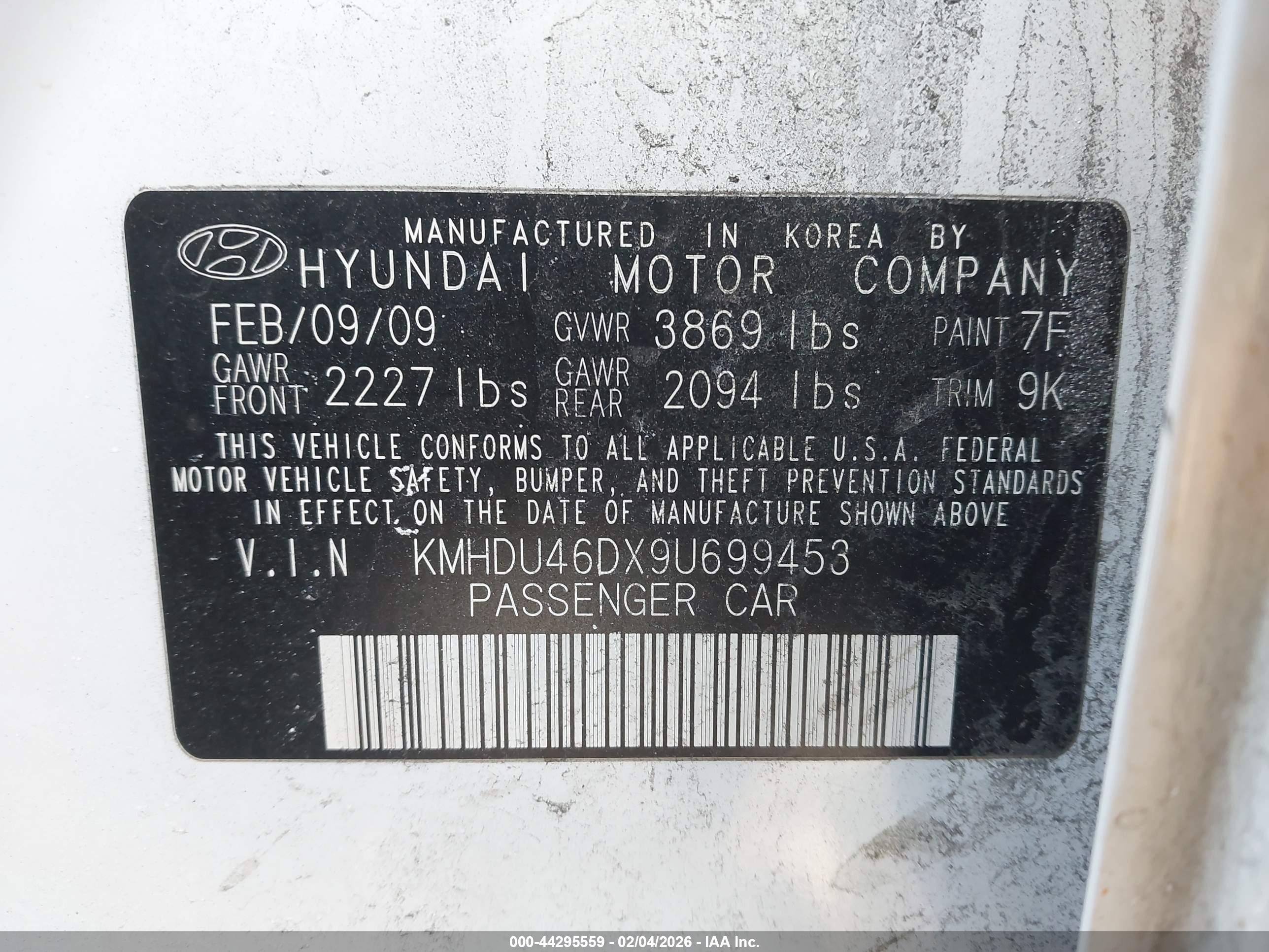 HYUNDAI ELANTRA image 9