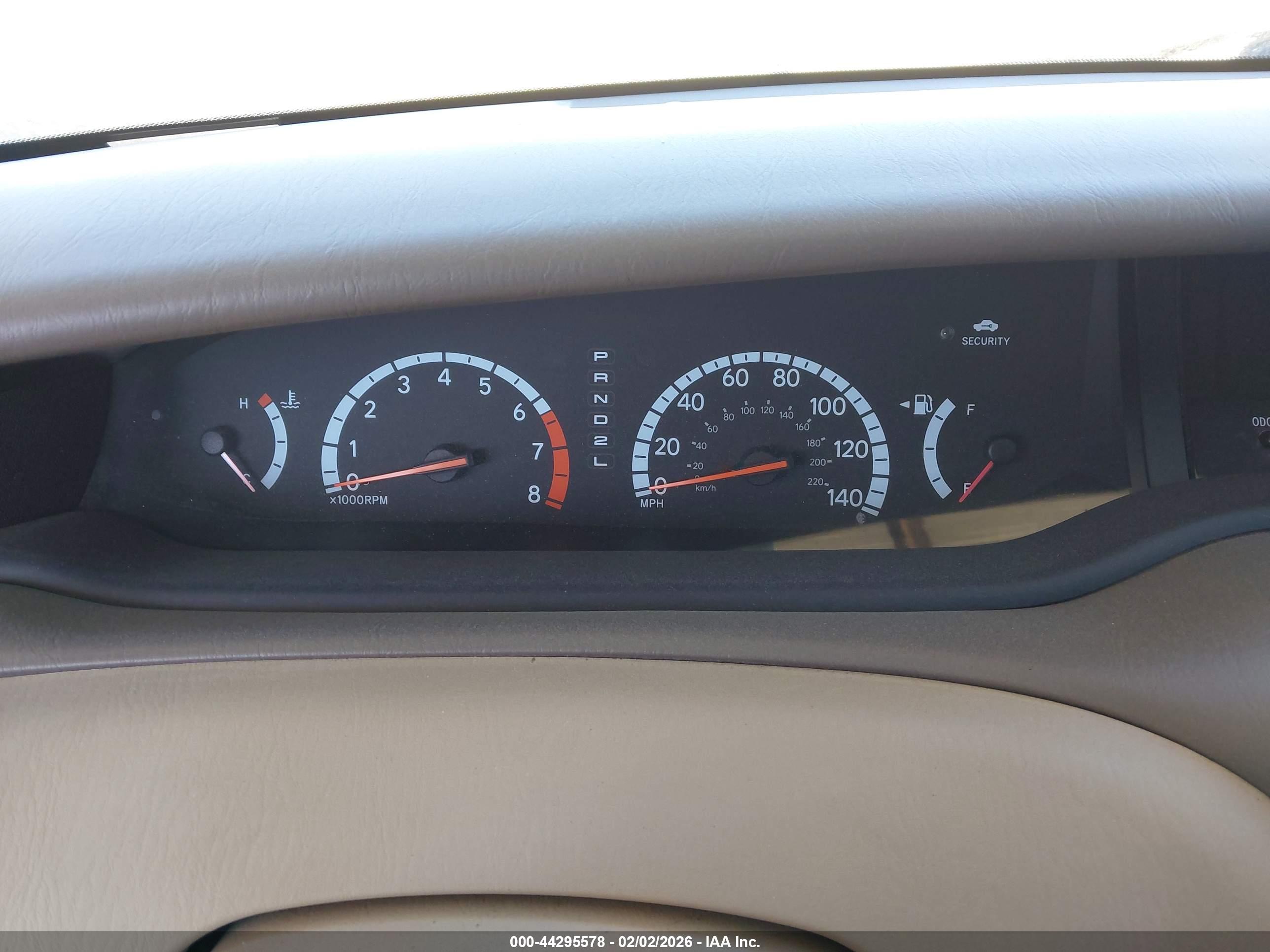 TOYOTA AVALON image 7