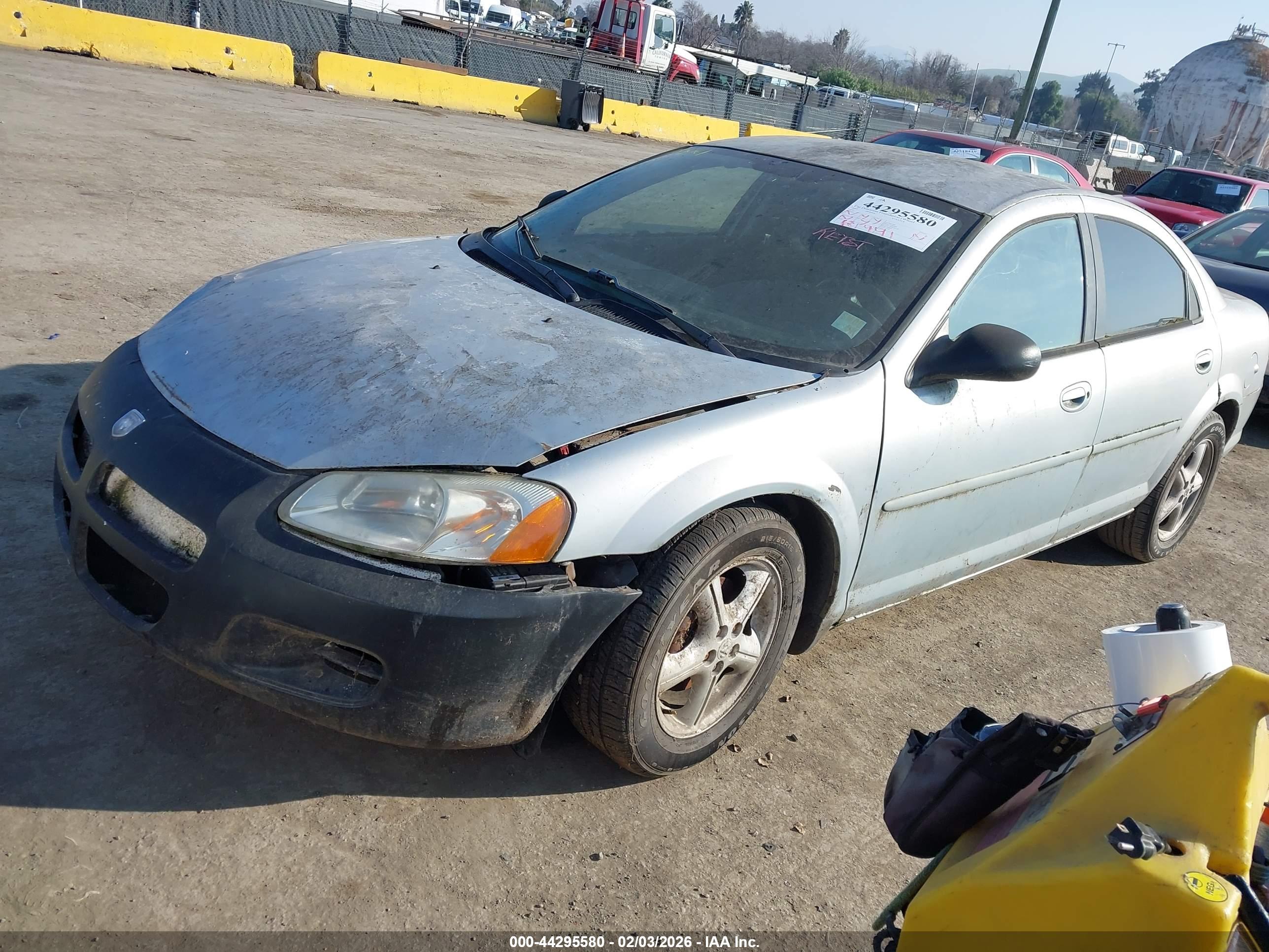 DODGE STRATUS image 2