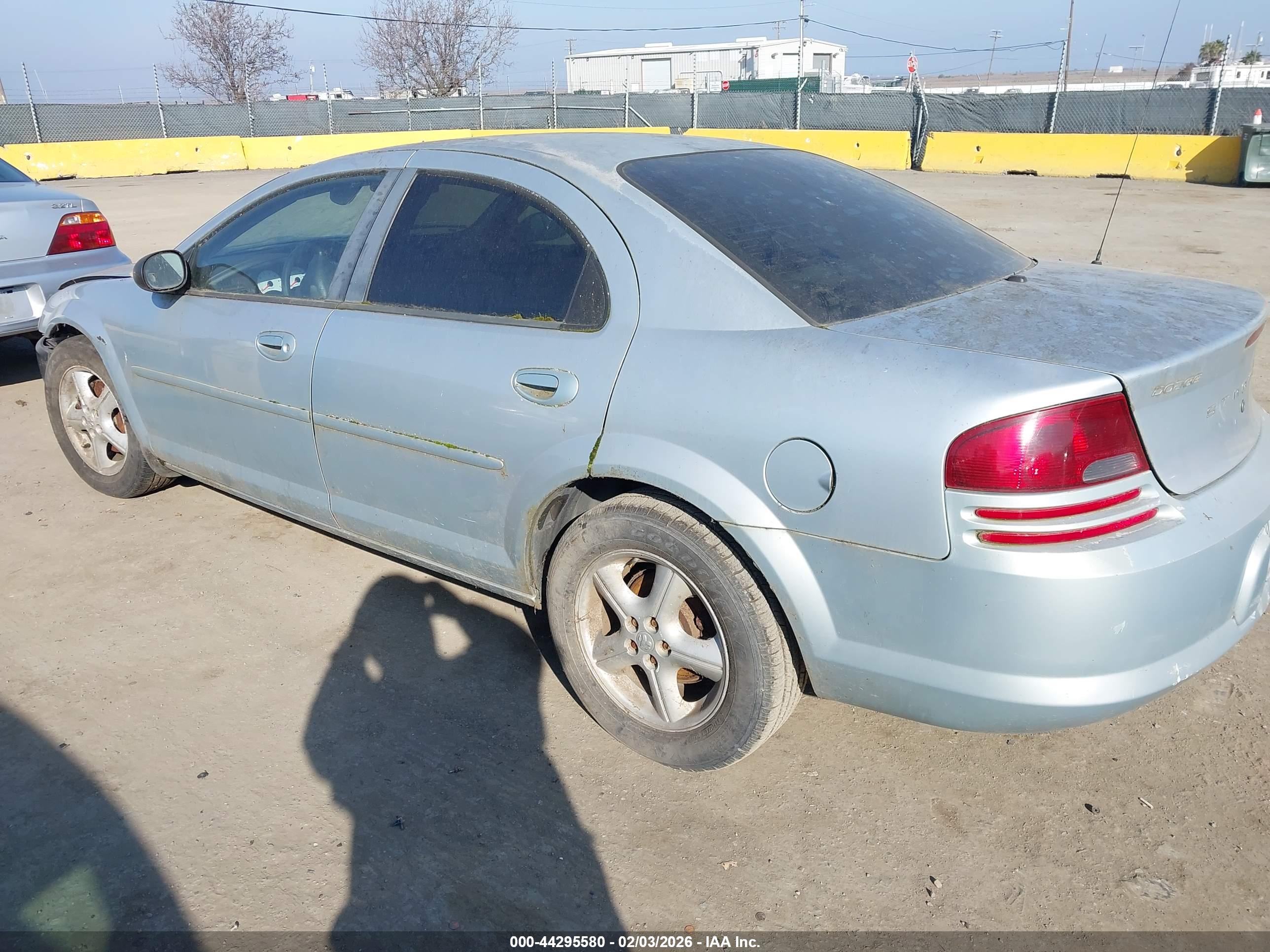 DODGE STRATUS image 3
