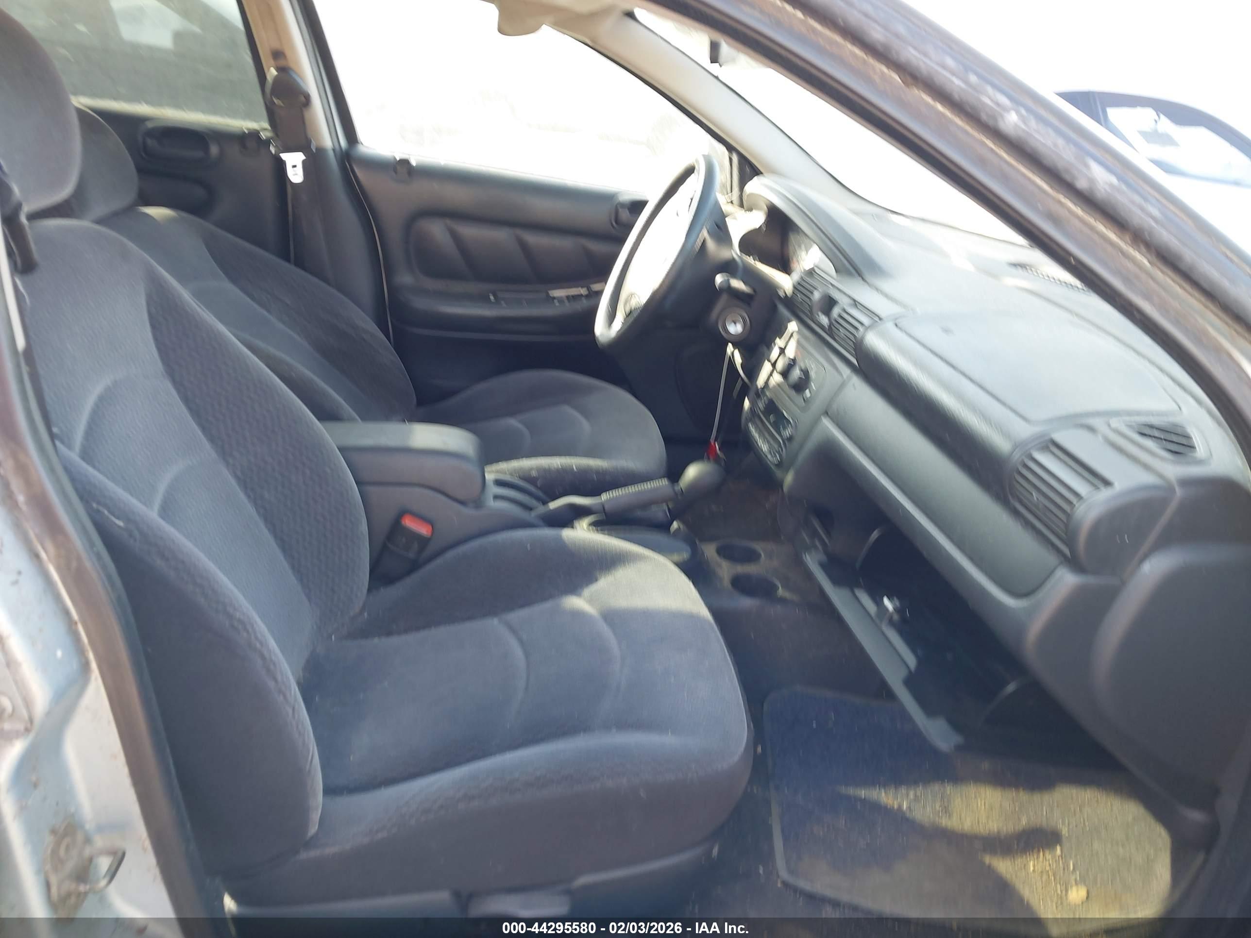 DODGE STRATUS image 5