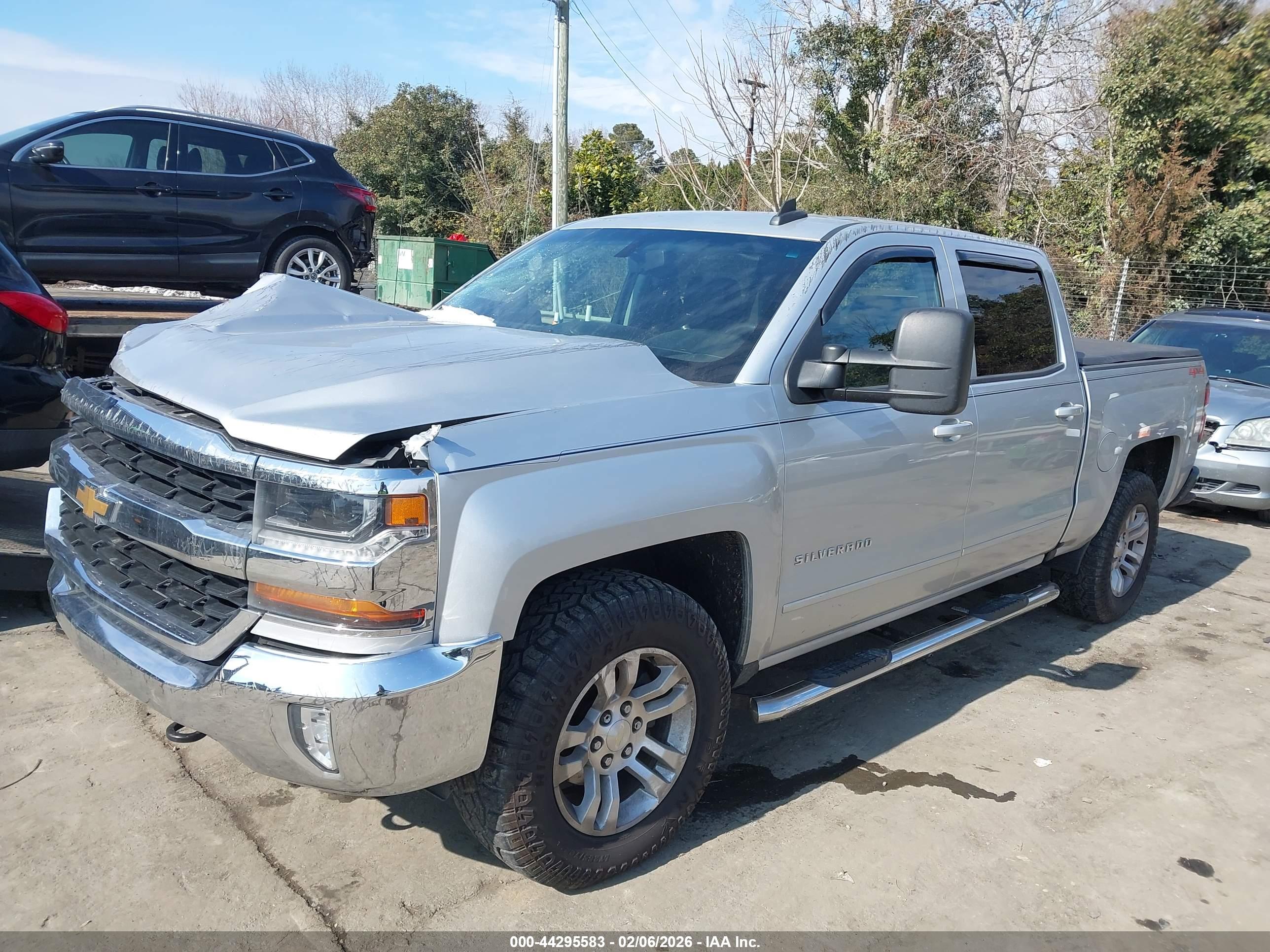 CHEVROLET SILVERADO image 2