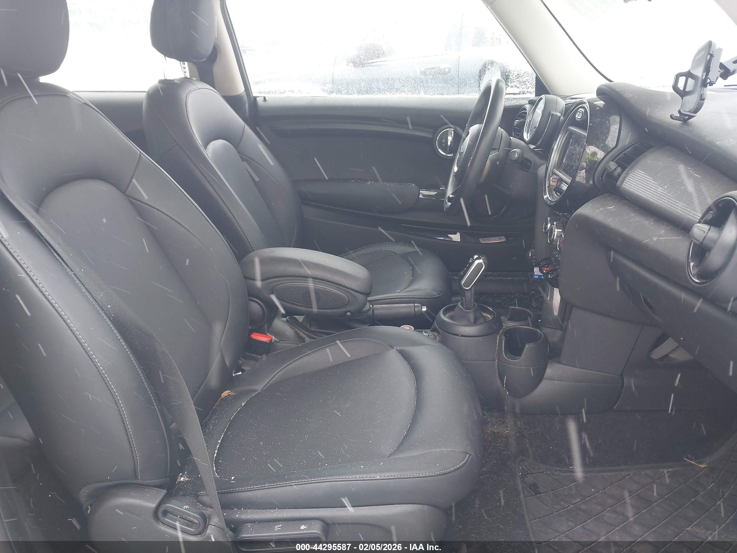 MINI HARDTOP image 5