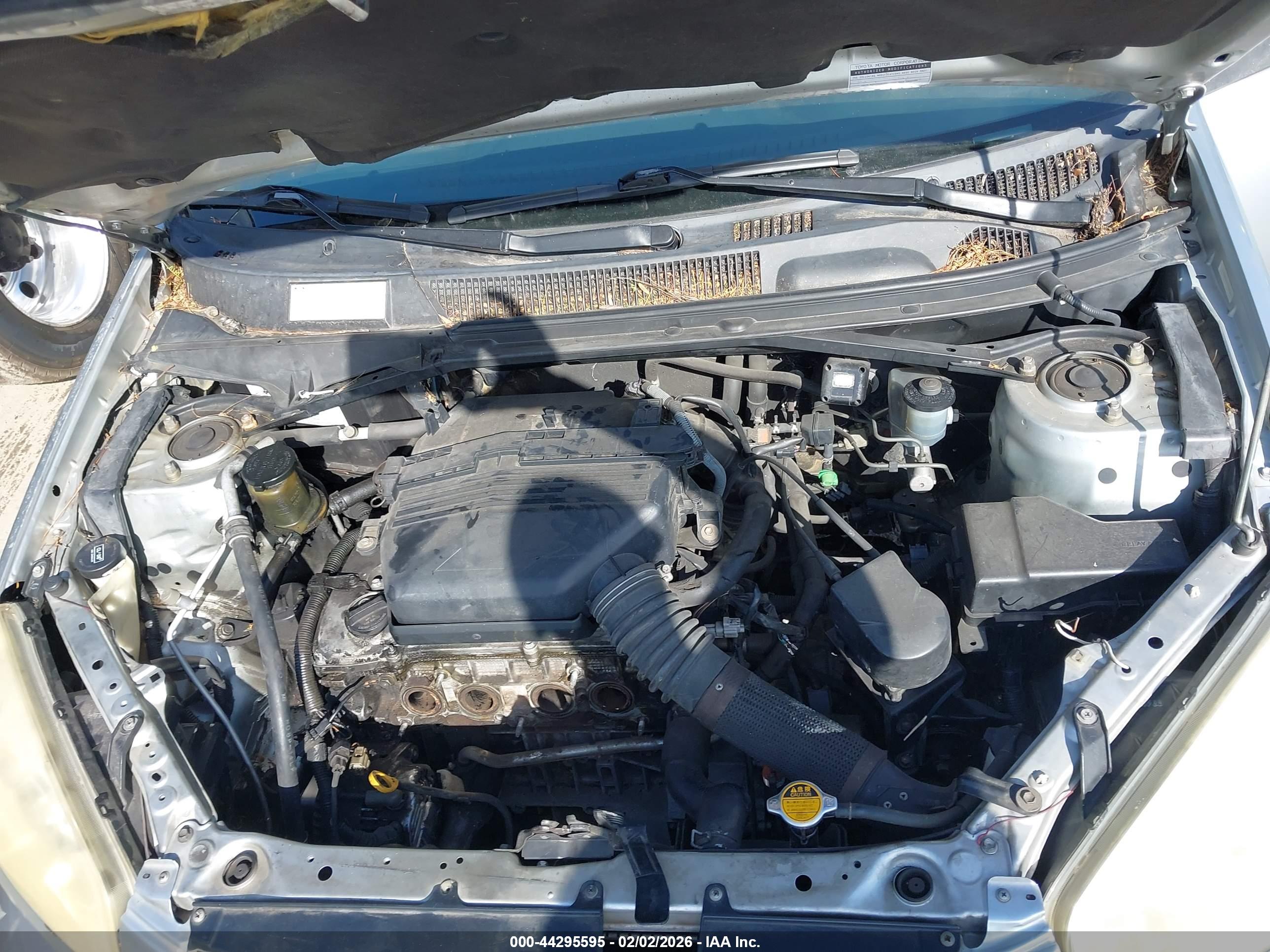 TOYOTA RAV4 image 10
