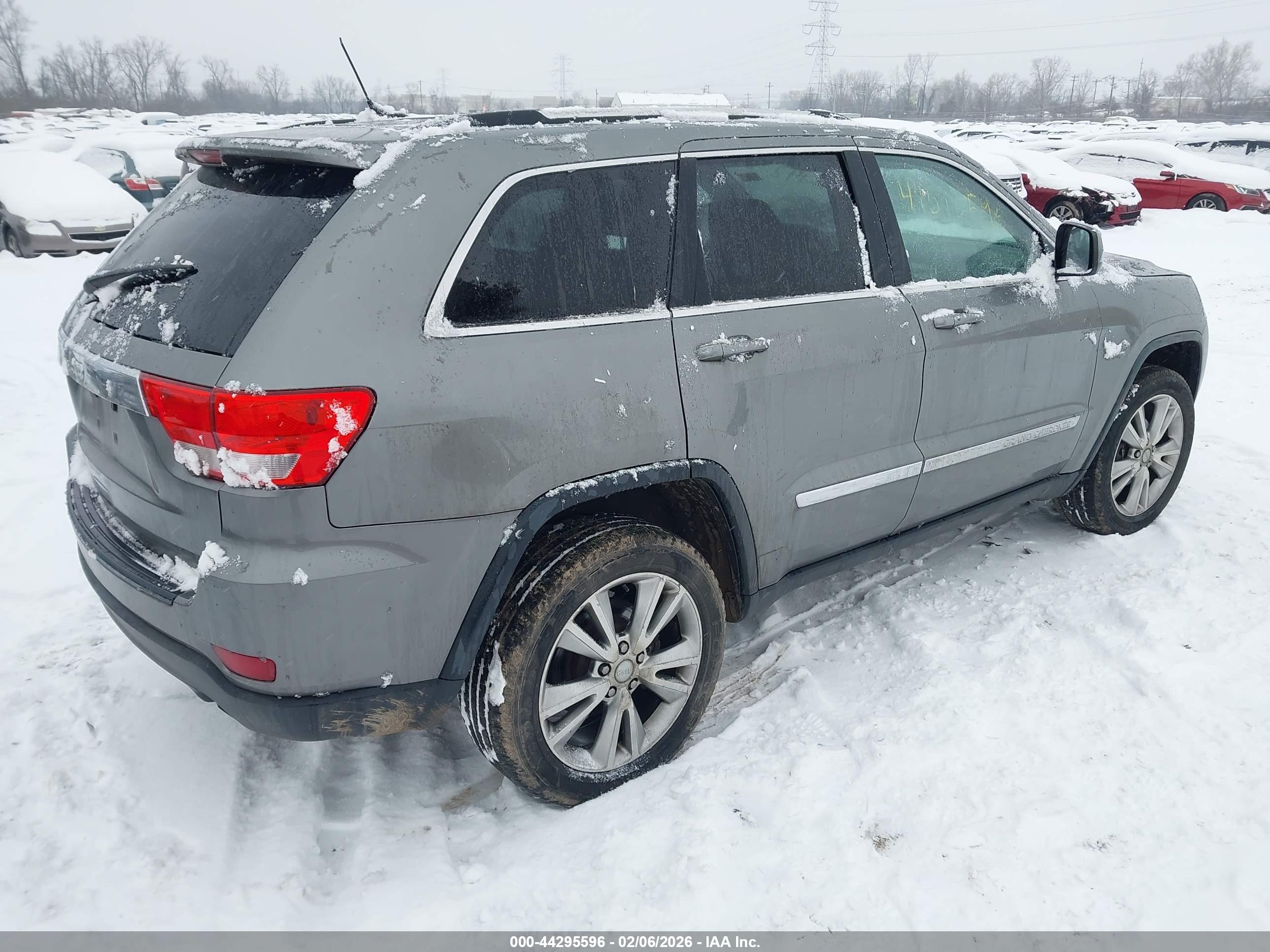 JEEP GRAND image 4