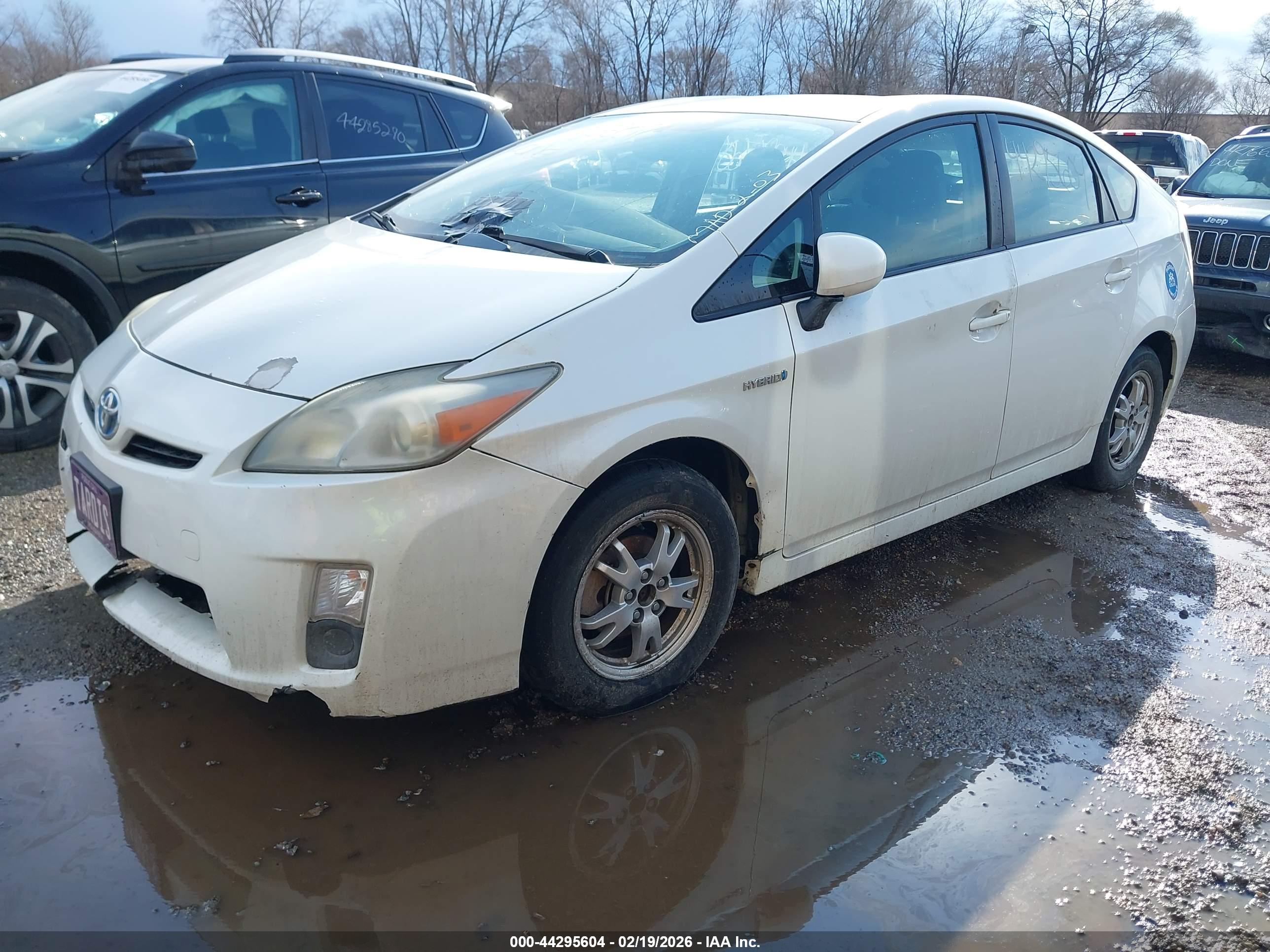 TOYOTA PRIUS image 2