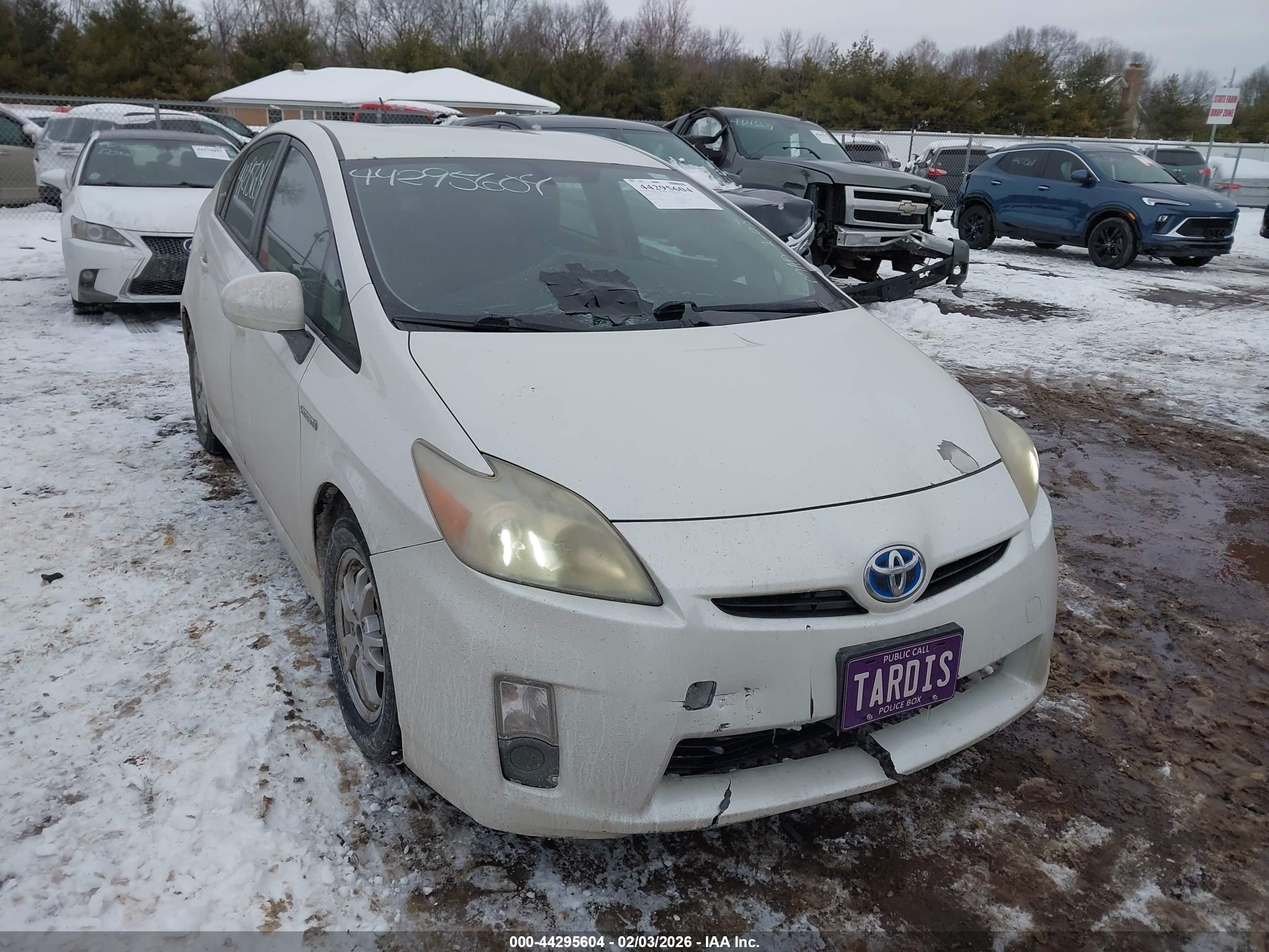 TOYOTA PRIUS image 6