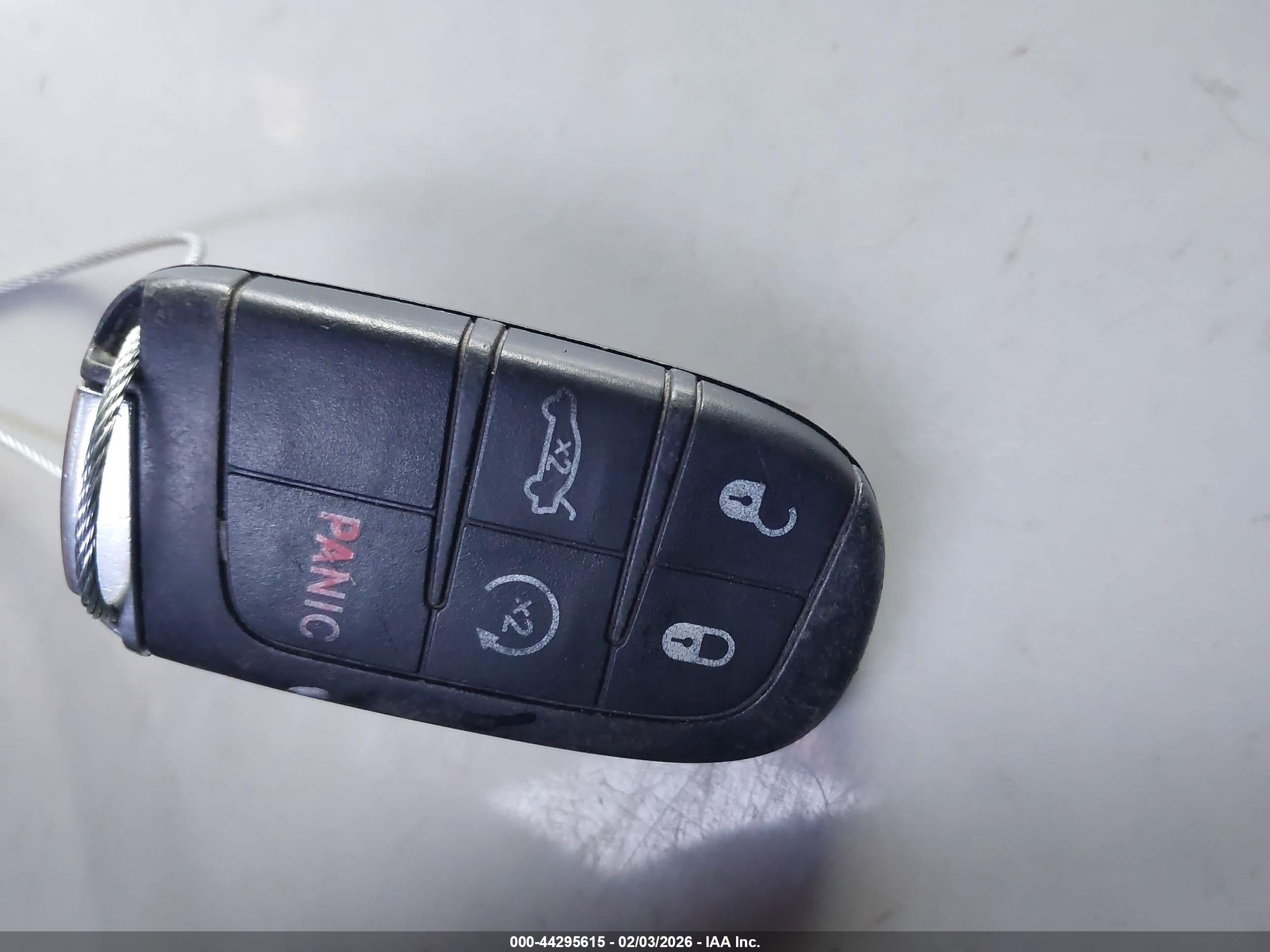 DODGE CHALLENGER image 11