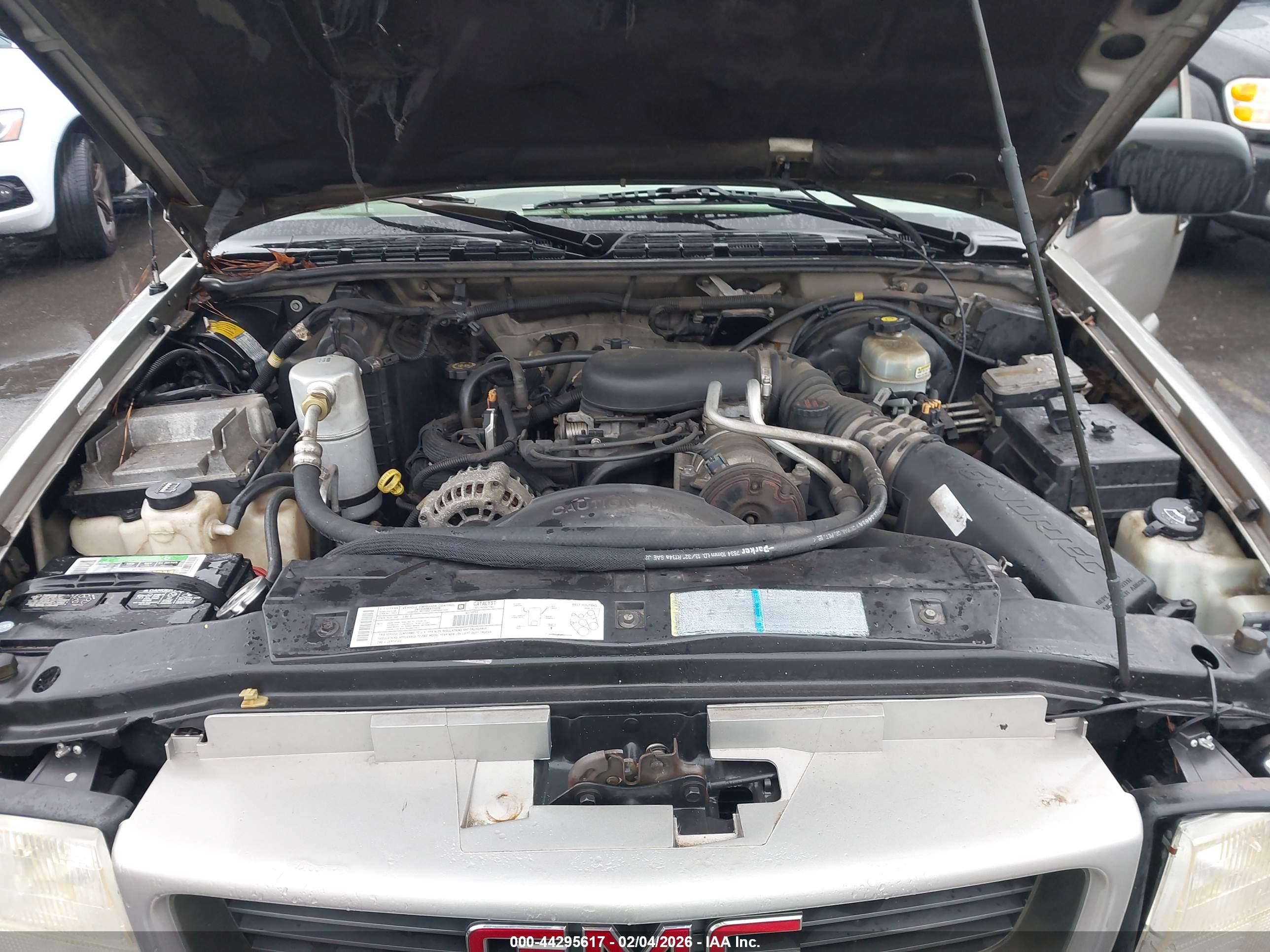 GMC SONOMA image 10