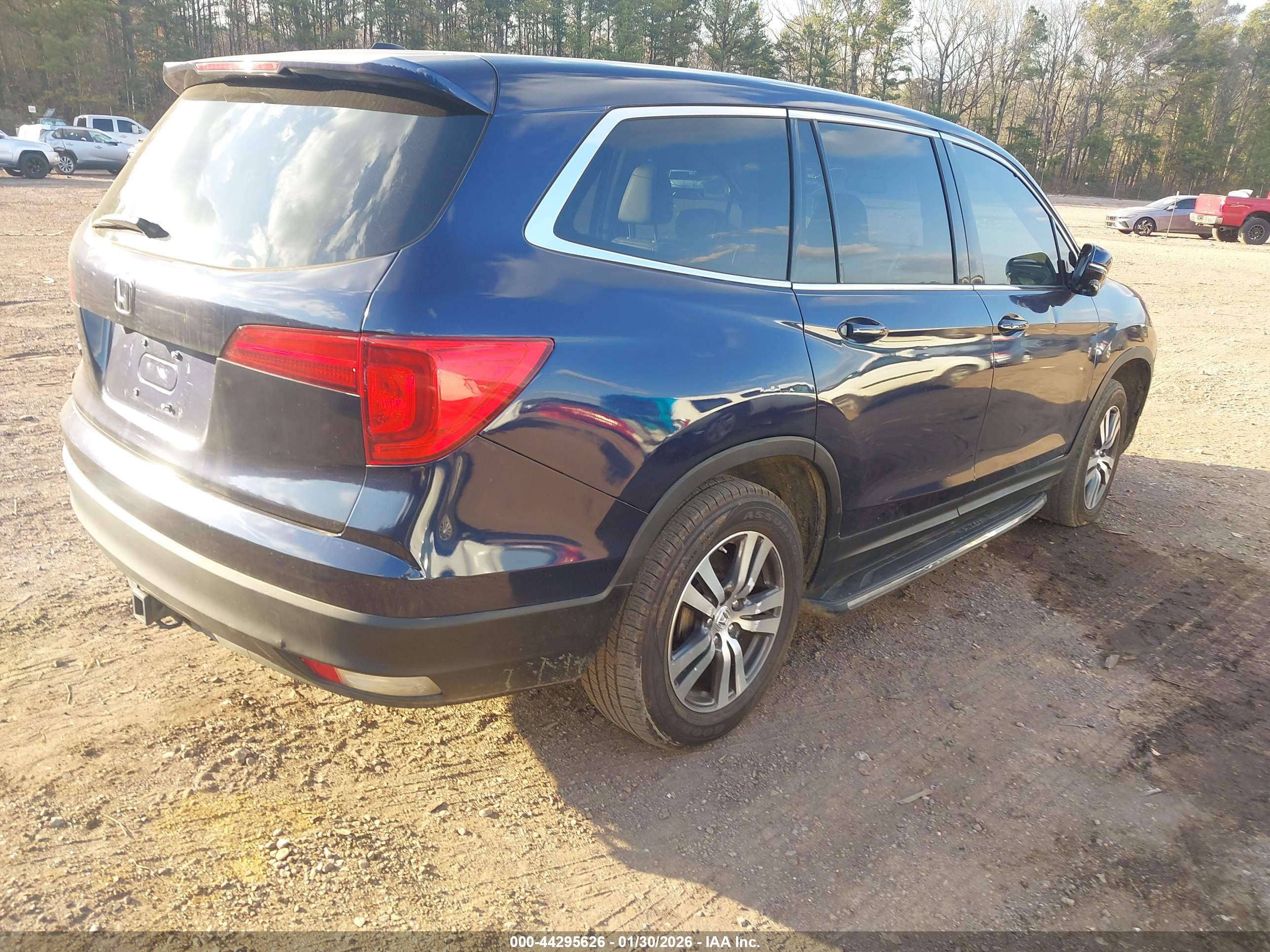 HONDA PILOT image 4