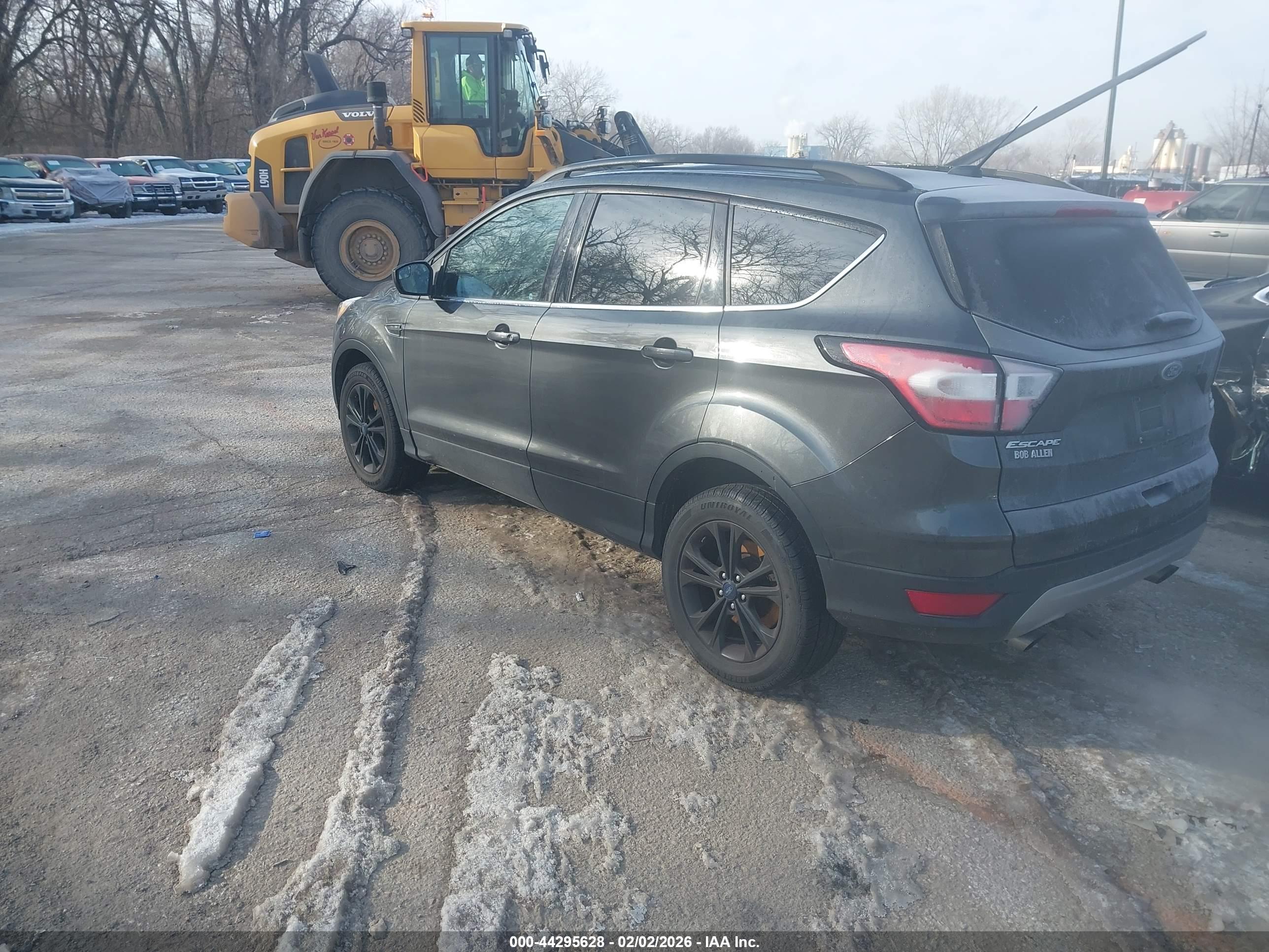 FORD ESCAPE image 3