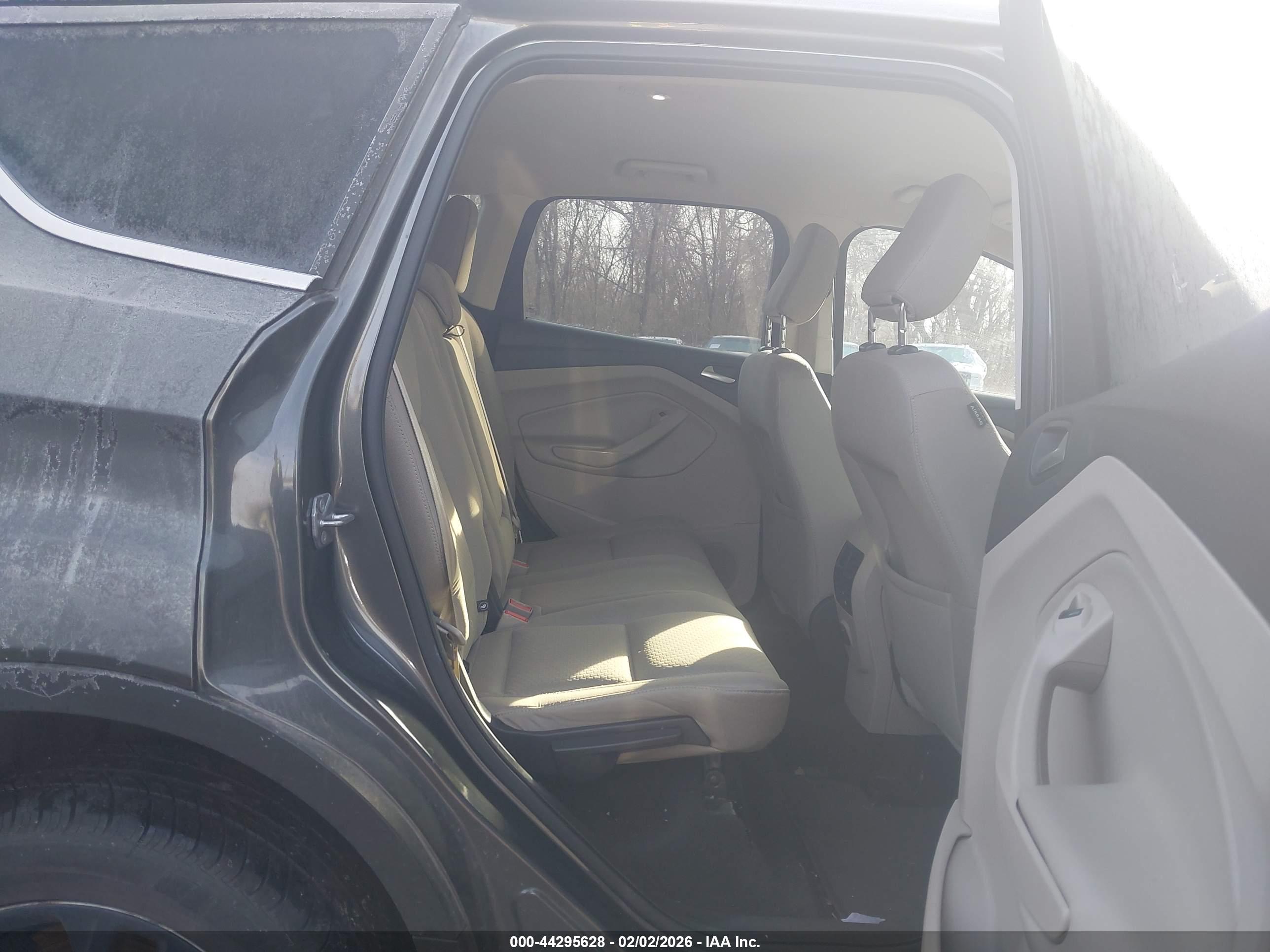 FORD ESCAPE image 8